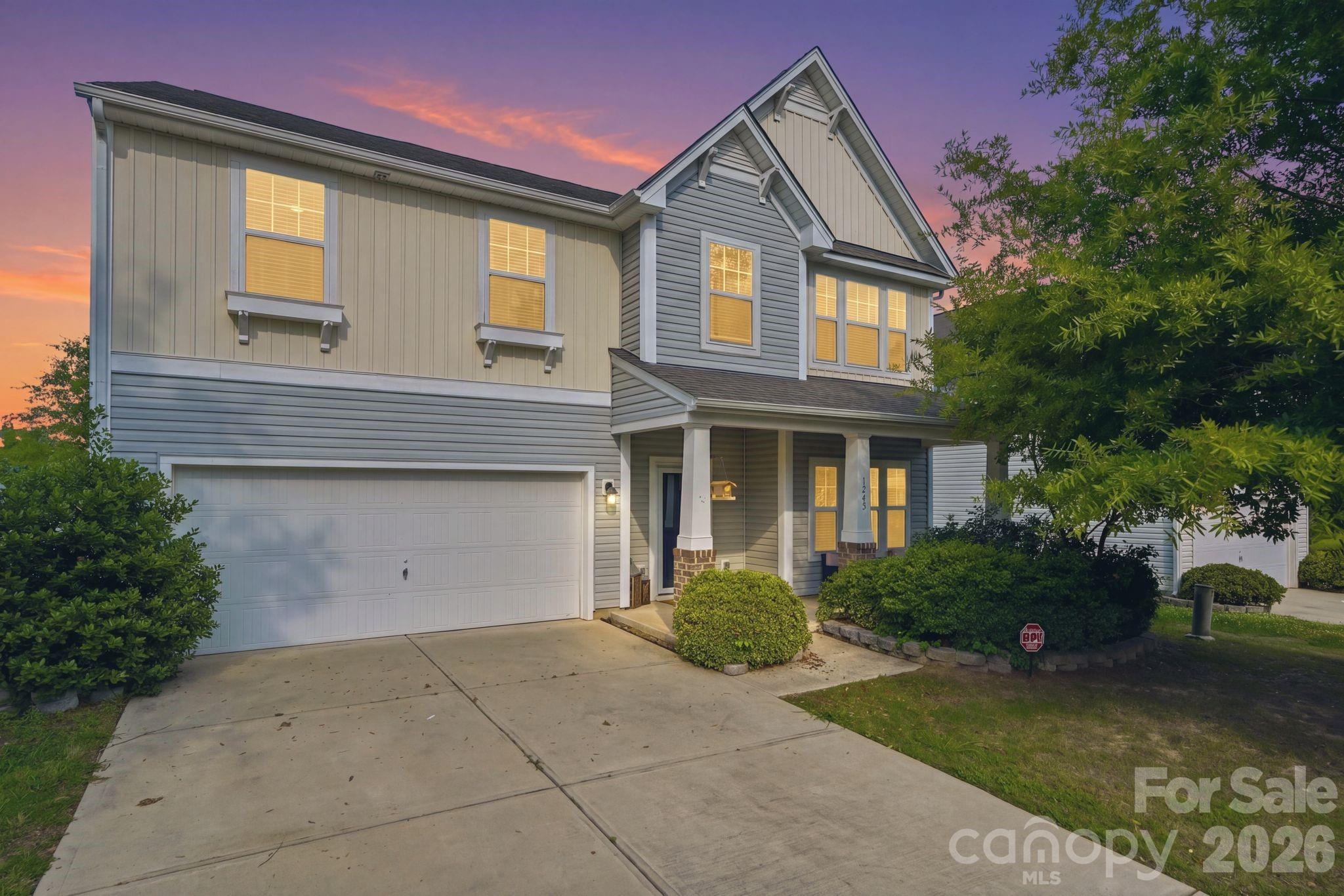 Newport Lakes - Residential