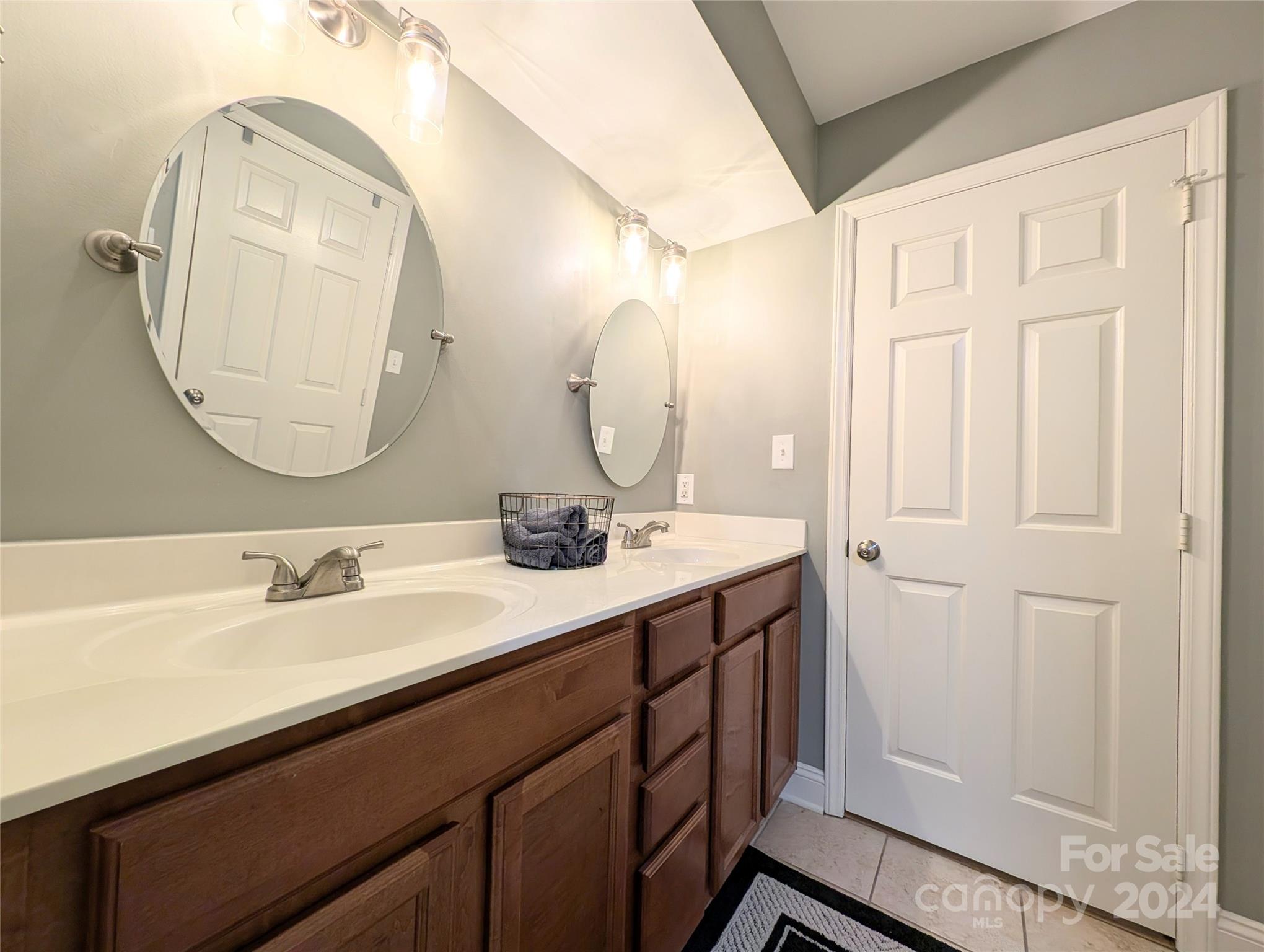 Fairlawn Villas - Residential