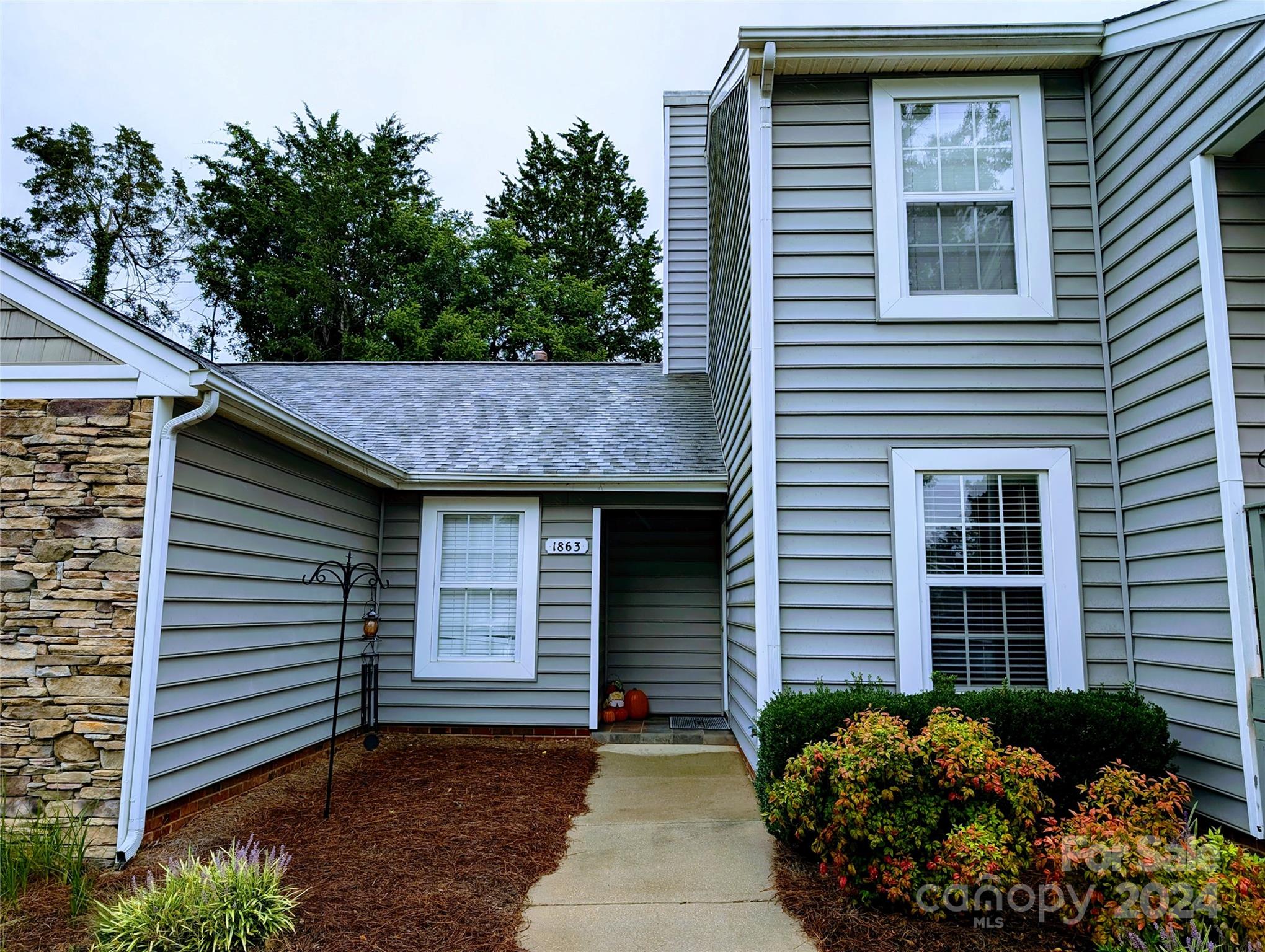 Fairlawn Villas - Residential