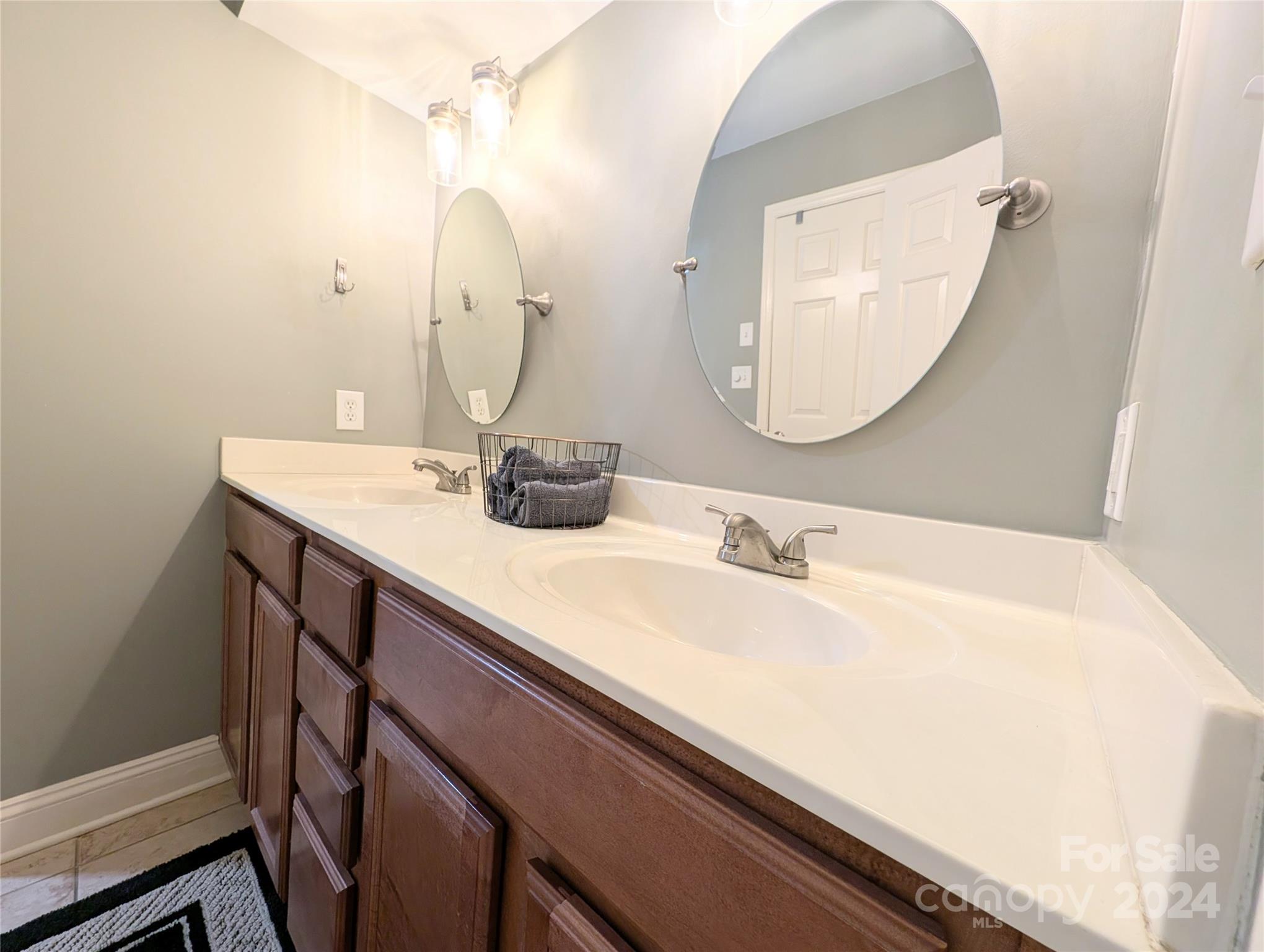Fairlawn Villas - Residential