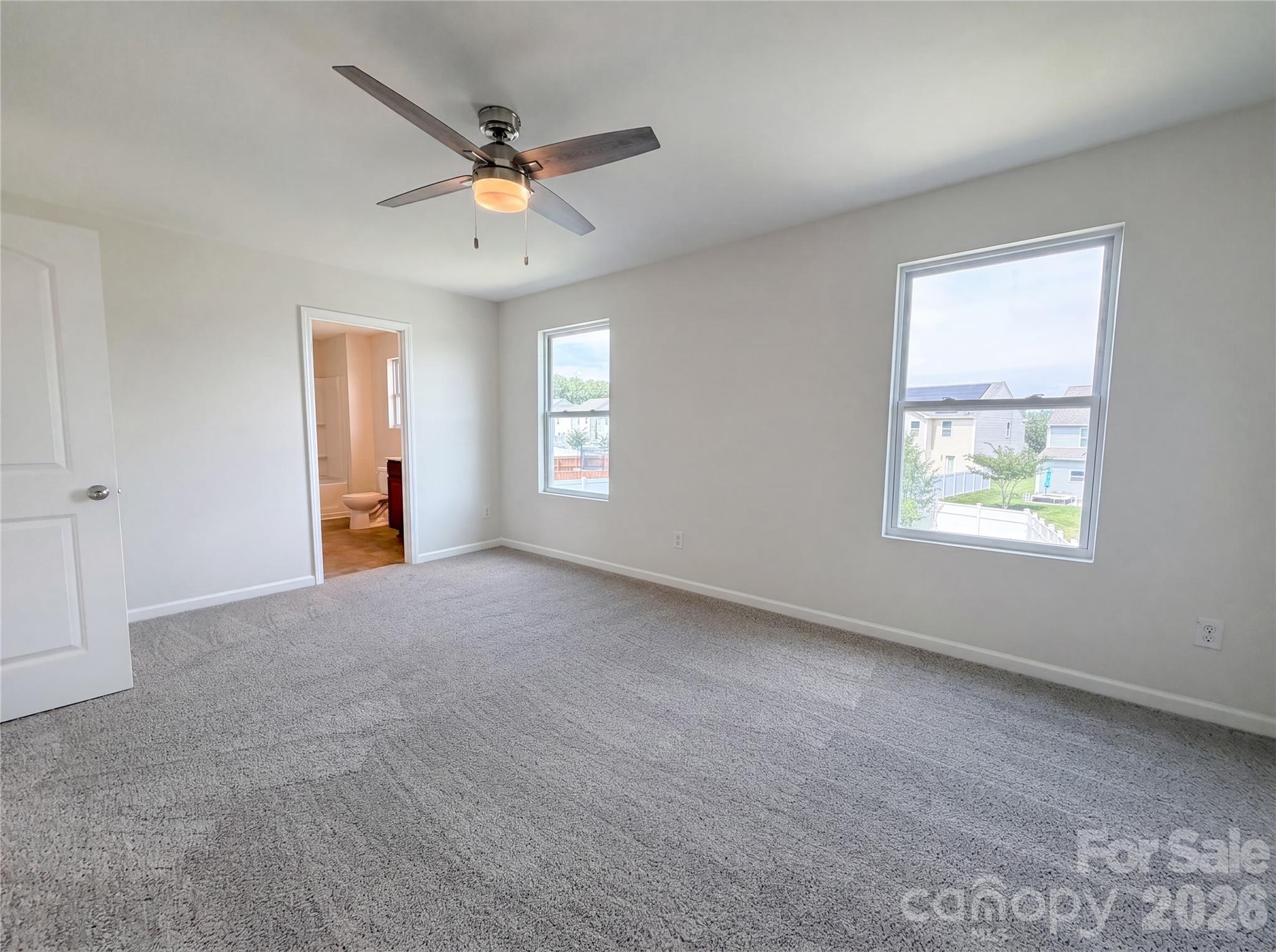 Newport Lakes - Residential