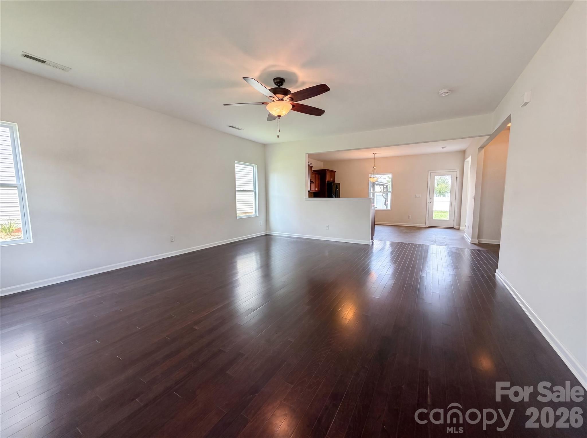 Newport Lakes - Residential