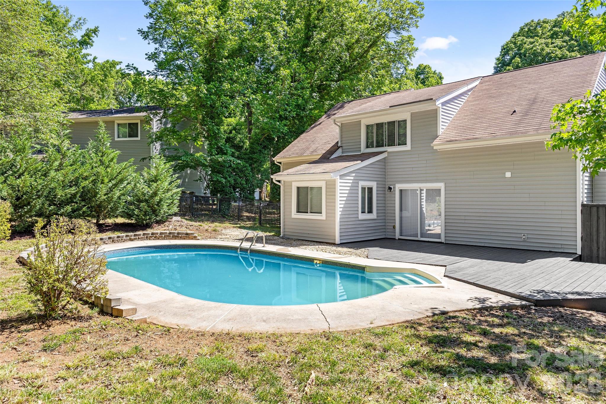 Raintree - Residential