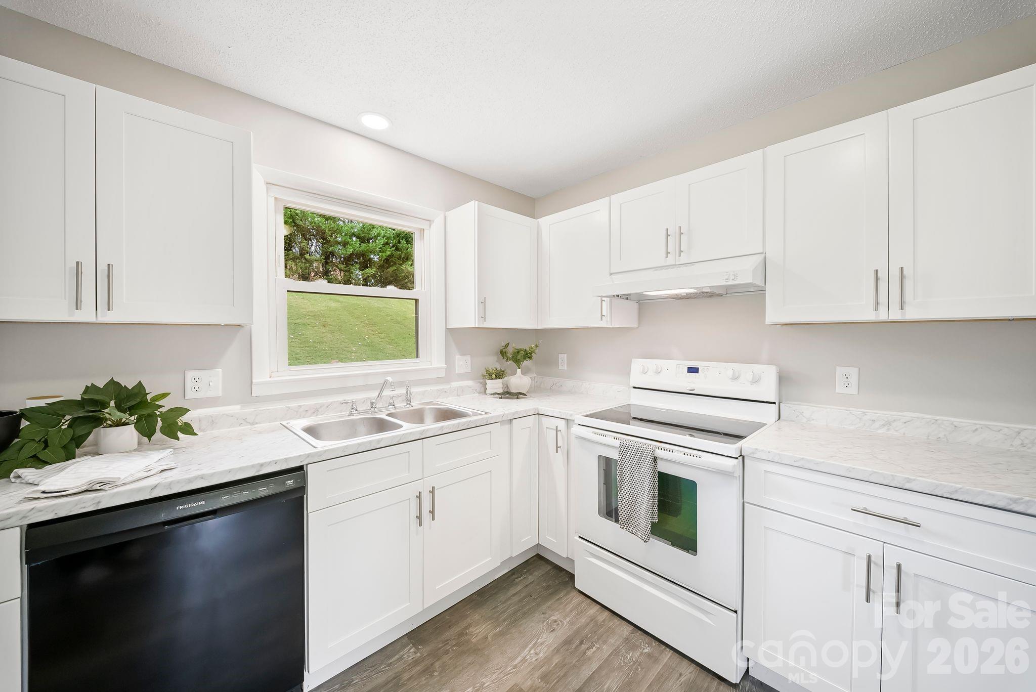 Sunset Heights - Residential