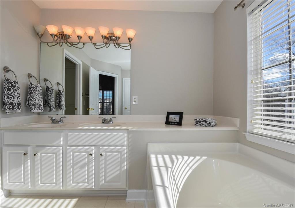 Laurel Meadow - Residential