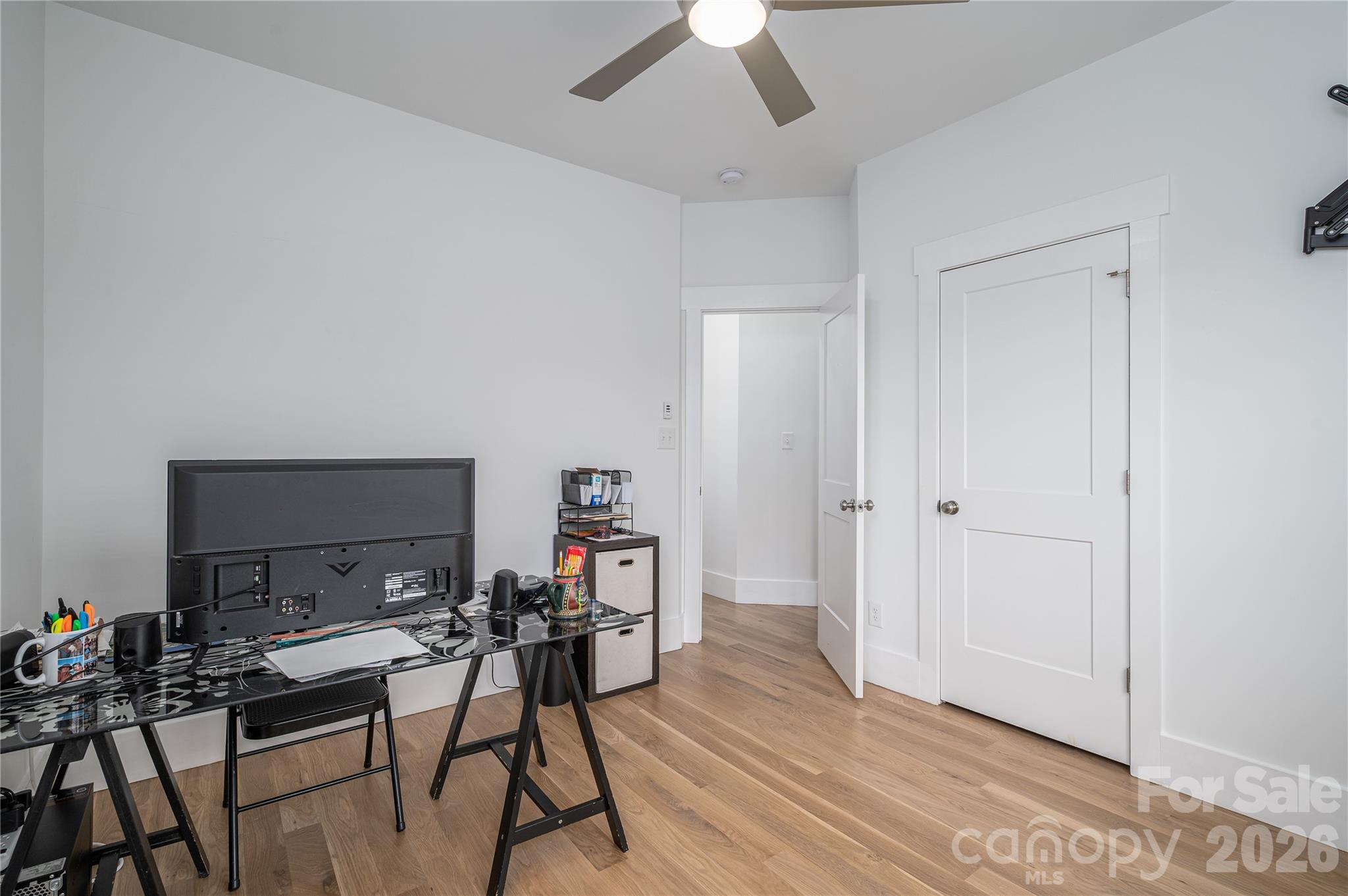 Eagle Glen - Residential