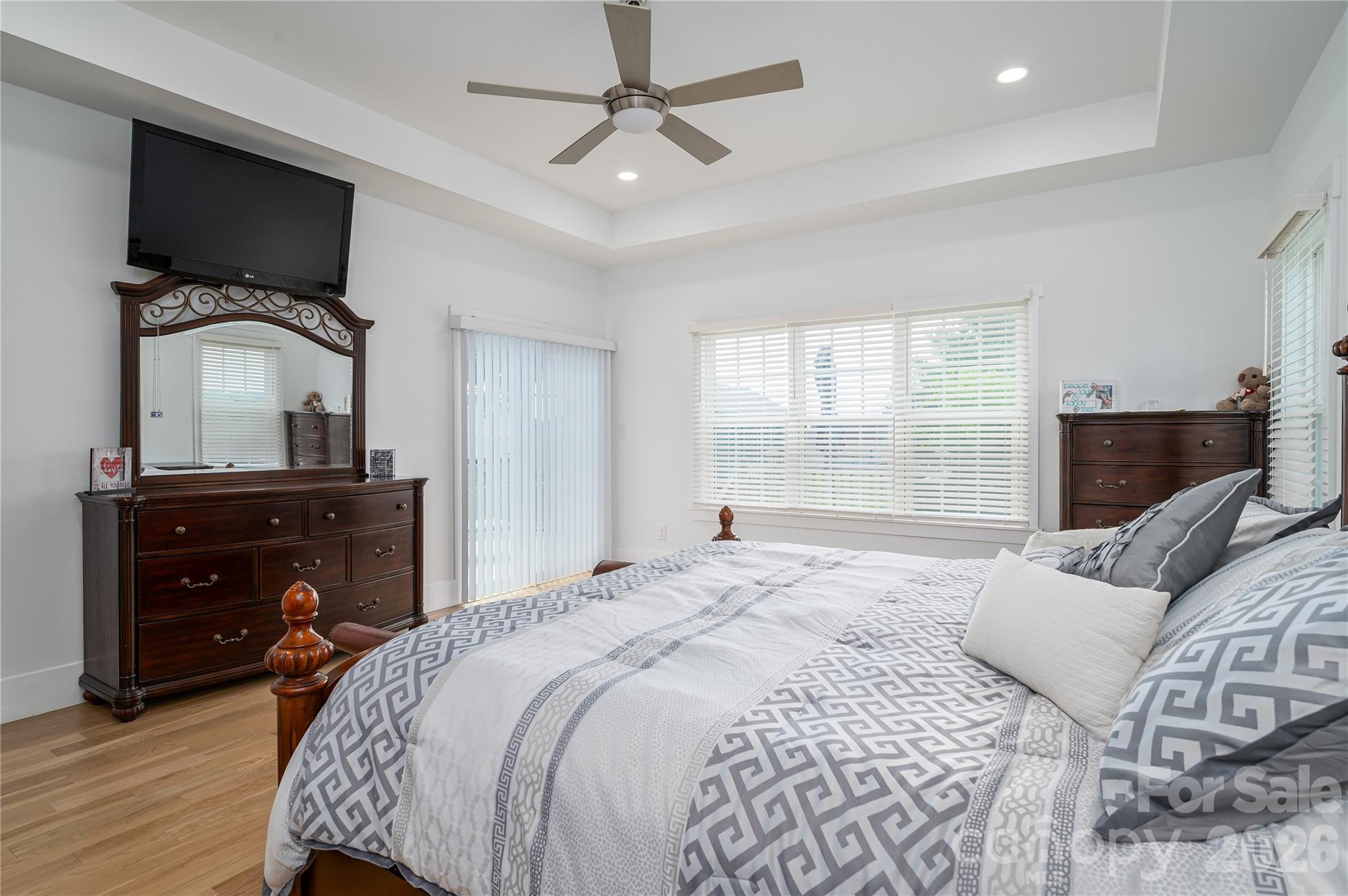 Eagle Glen - Residential