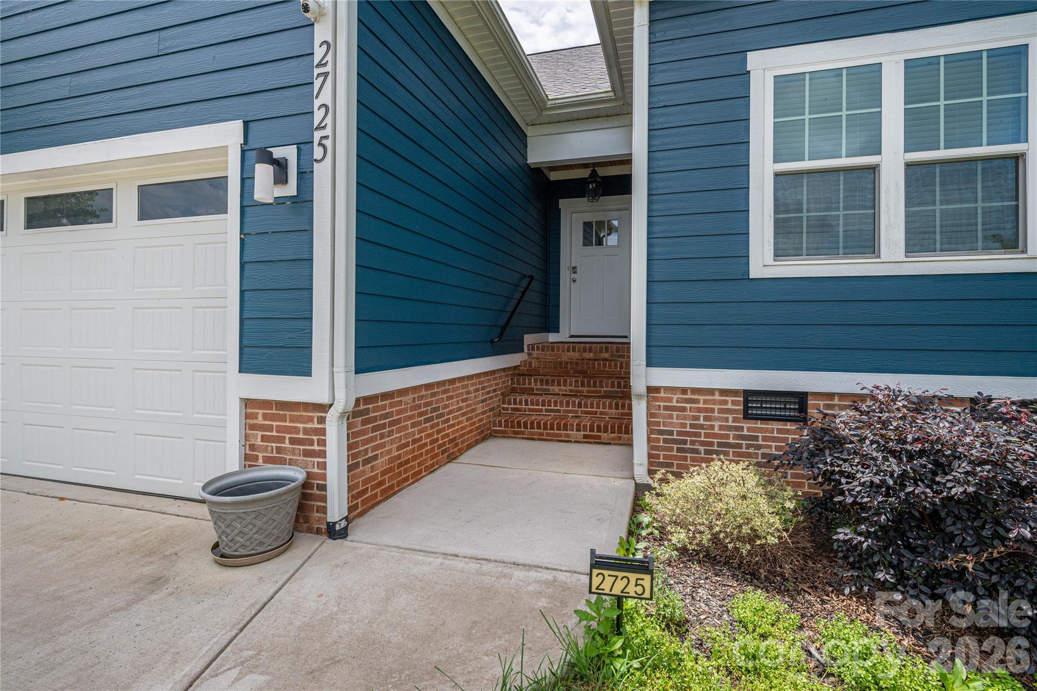 Eagle Glen - Residential