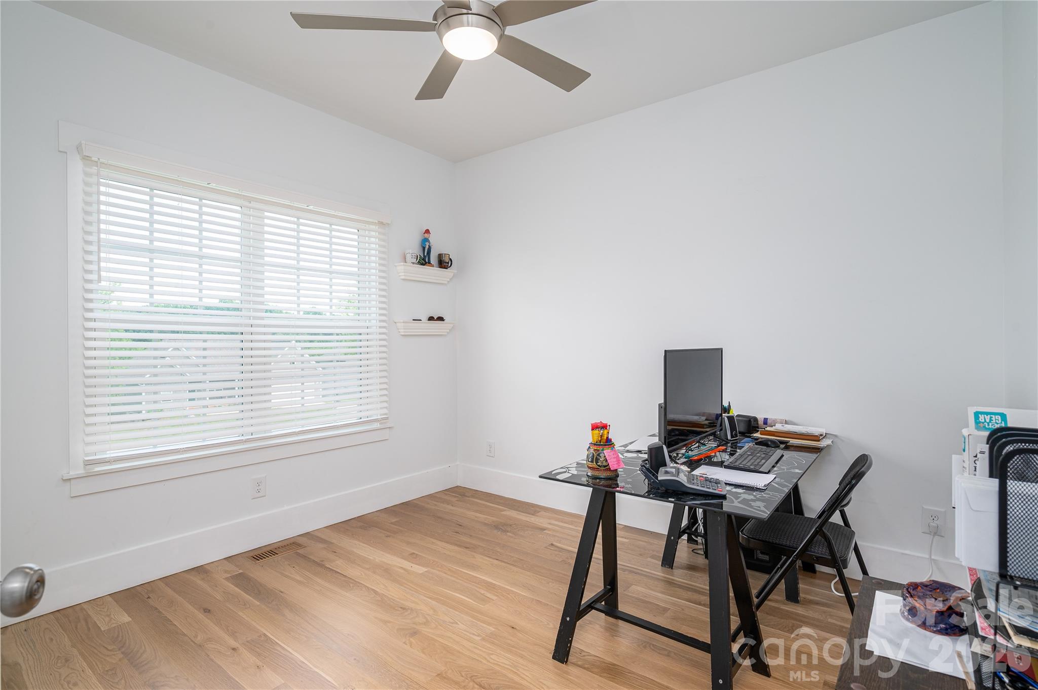 Eagle Glen - Residential