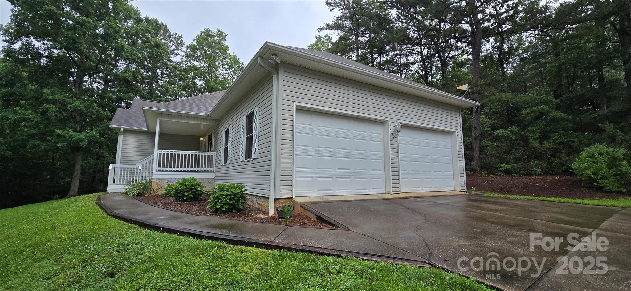 Hemlock Crossing - Residential
