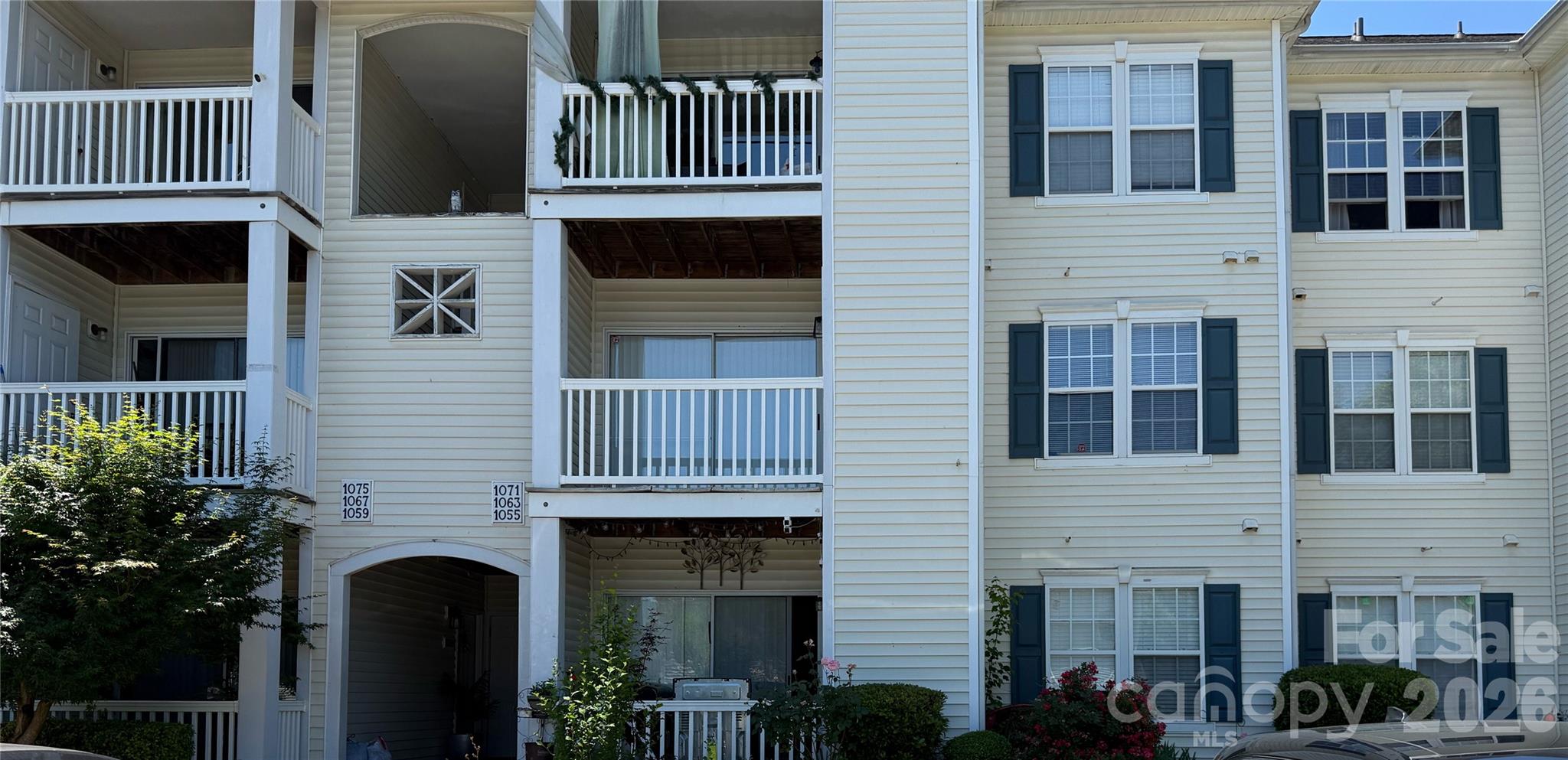 Spacious and well-maintained 2-bedroom, 1-bath condo conveniently located on the 2nd floor in the desirable Citiside Community in Charlotte! This move-in-ready unit features an open living and dining area, functional kitchen layout, spacious bedrooms, and a private balcony with attached storage. Community amenities include an outdoor pool connected to the clubhouse, along with scenic ponds and sidewalks throughout the neighborhood. Conveniently located near shopping, dining, NoDa, Plaza Midwood, the light rail, and Uptown Charlotte. Perfect opportunity for a first-time homebuyer, downsizing, or anyone seeking low-maintenance living. HOA dues include exterior maintenance and community amenities. Washer, dryer, microwave, and refrigerator will convey with the property. Schedule your showing today! Seller offering $2,000 buyer credit!
