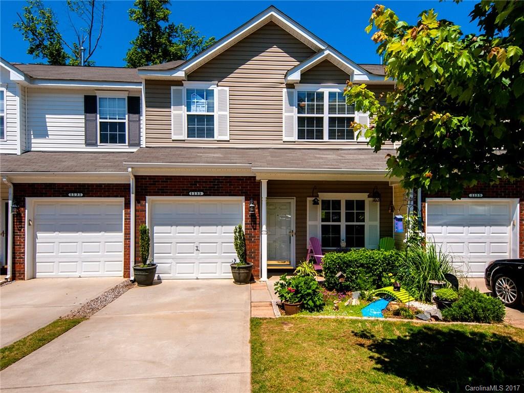 Beautiful Townhome in the sought after Cascades Community and in the Fort Mill School District!  Open floorplan with a fireplace in the Great Room, Breakfast area in the kitchen, Master Bedroom with a great sitting area that does shut completely off and can be used as a rec room, etc. The unit also has a loft.  Backs up to Woods & Situated at the end of a Cul De Sac. Close to Riverwalk, Freeway, and about 25 mins. from Uptown. This is one you won't want to miss!