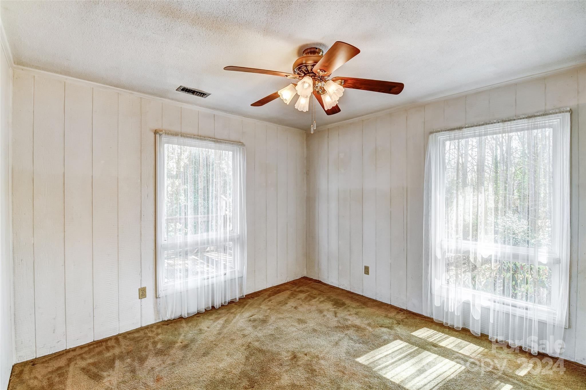 Tega Cay - Residential
