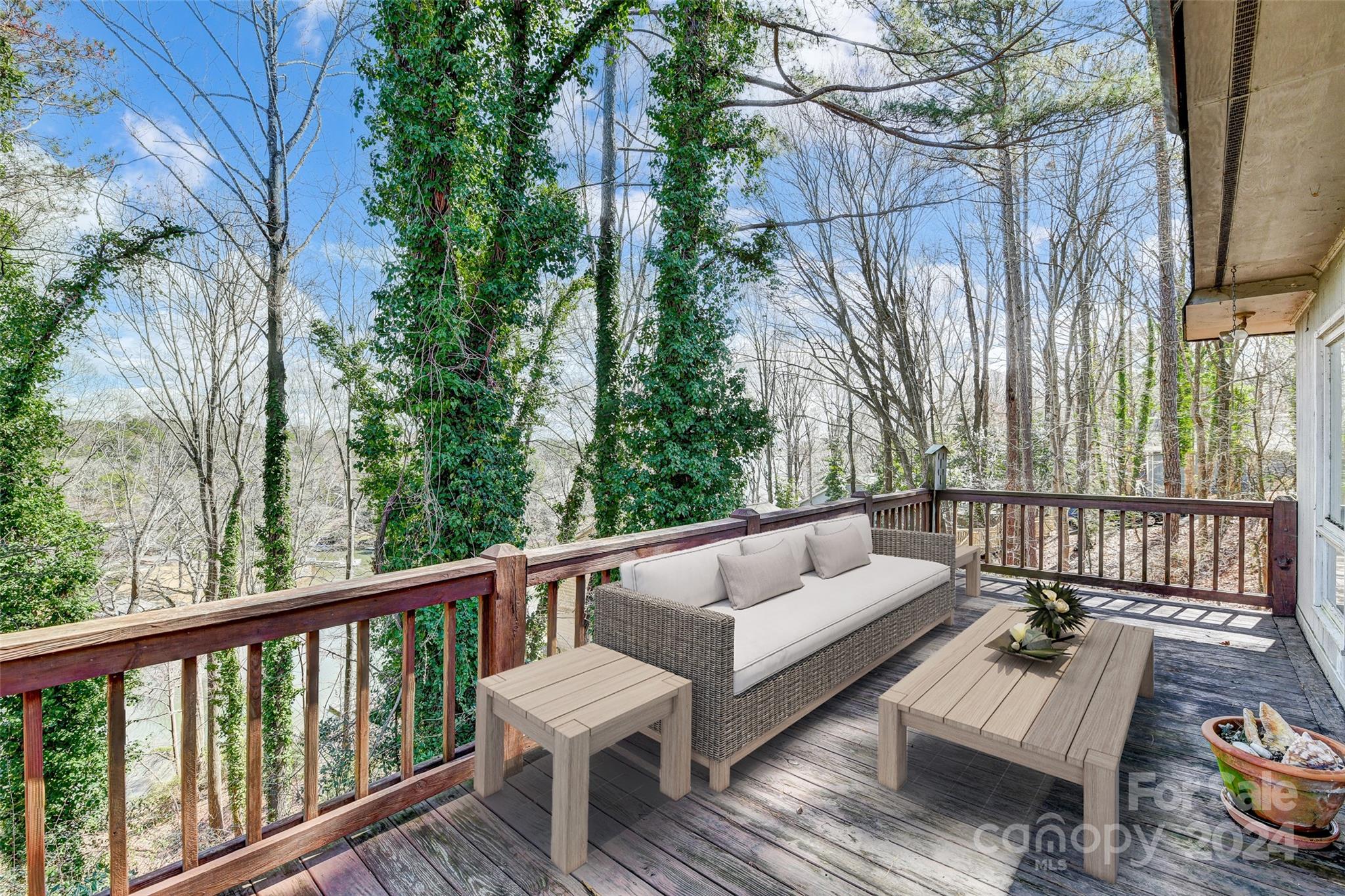 Tega Cay - Residential