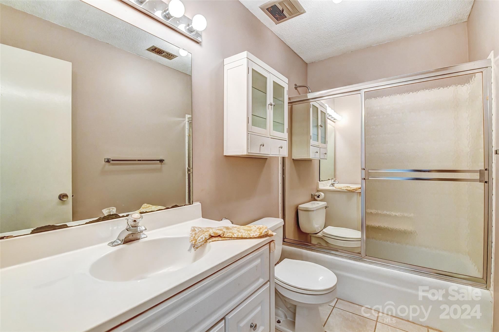 Tega Cay - Residential
