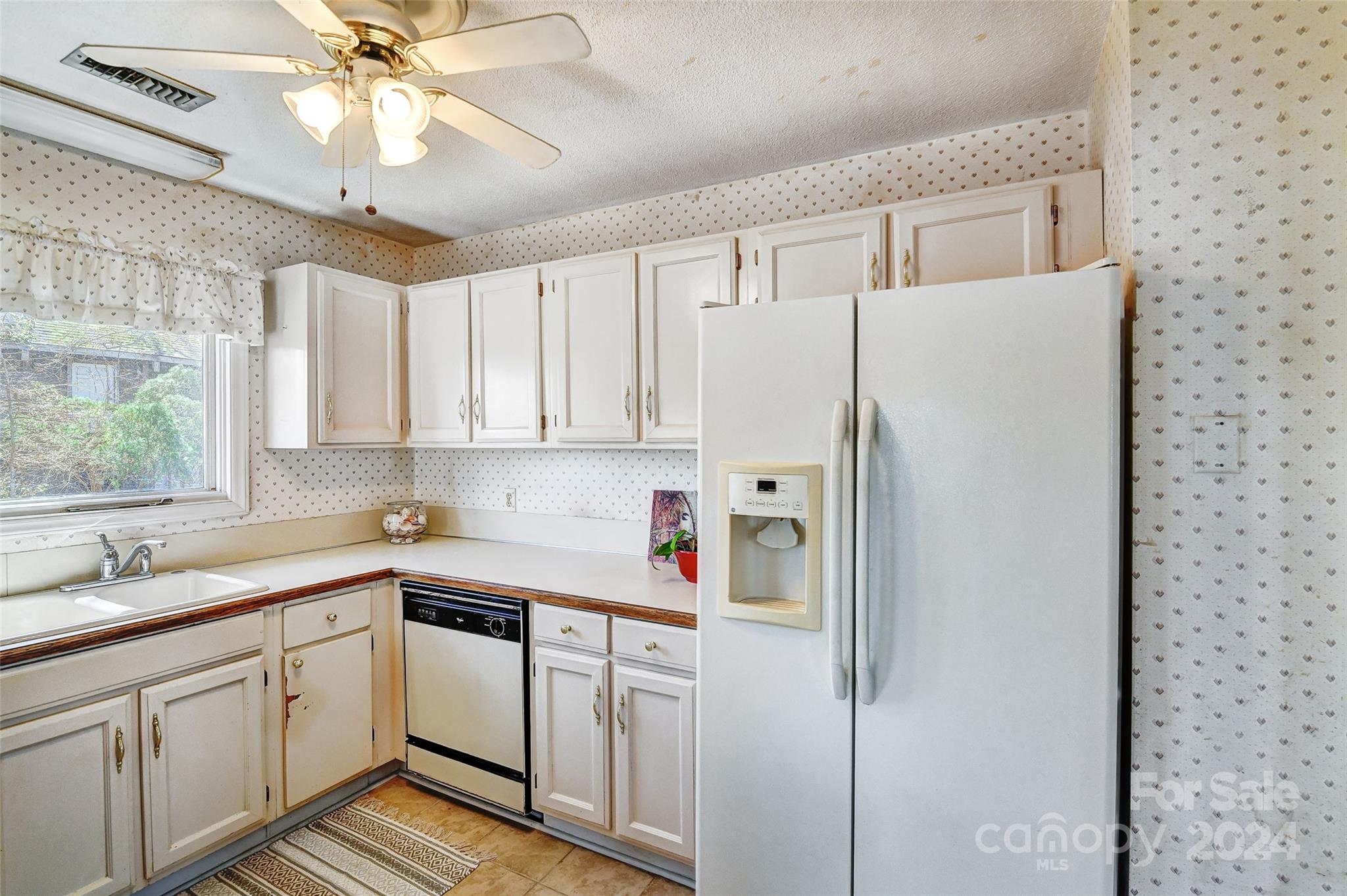 Tega Cay - Residential