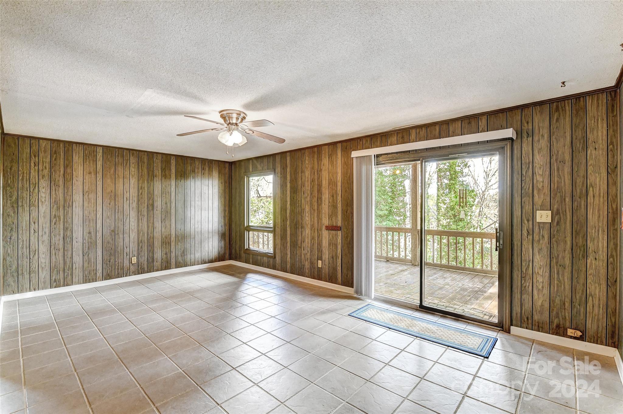 Tega Cay - Residential
