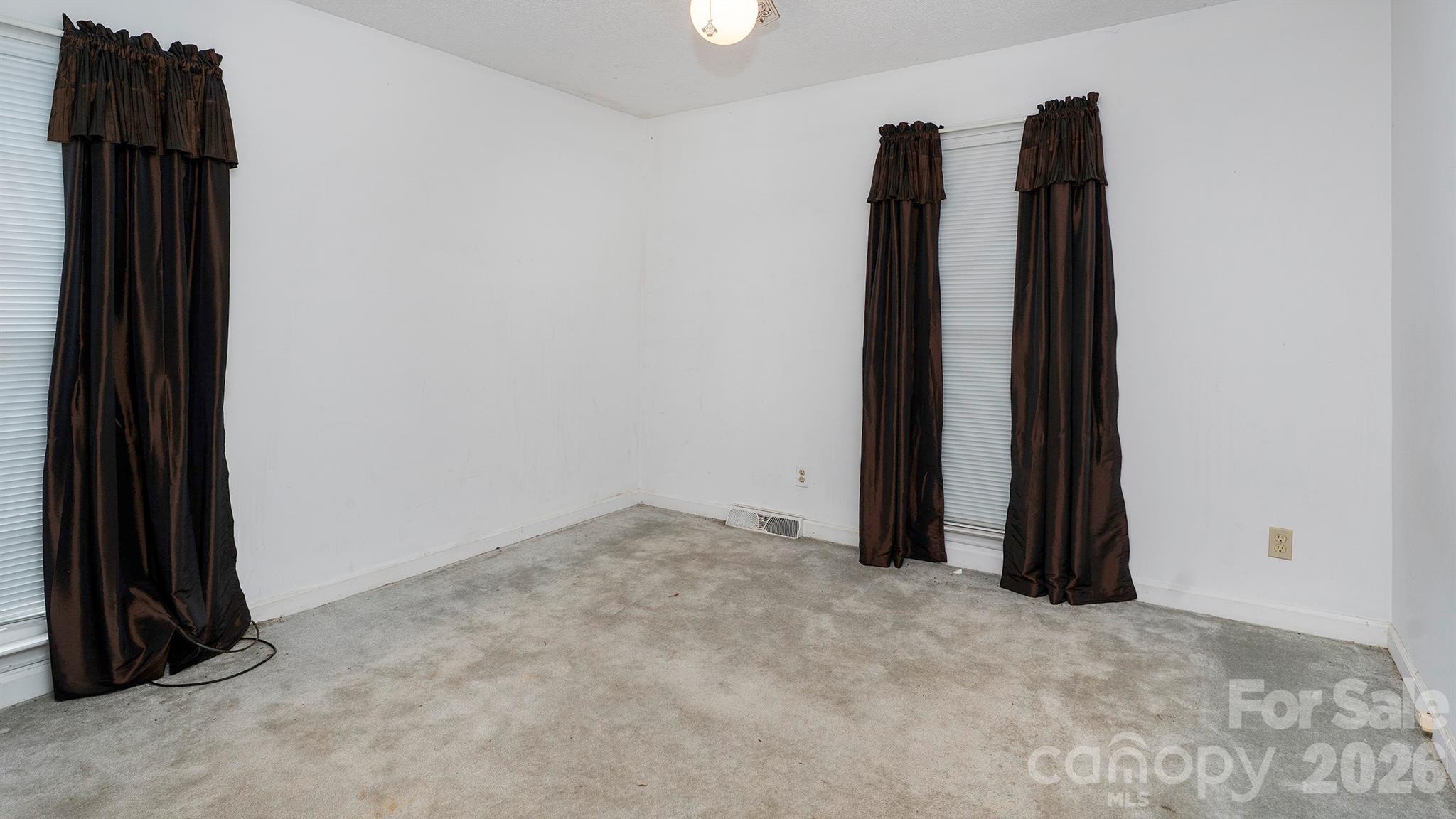 Sardis Oaks - Residential