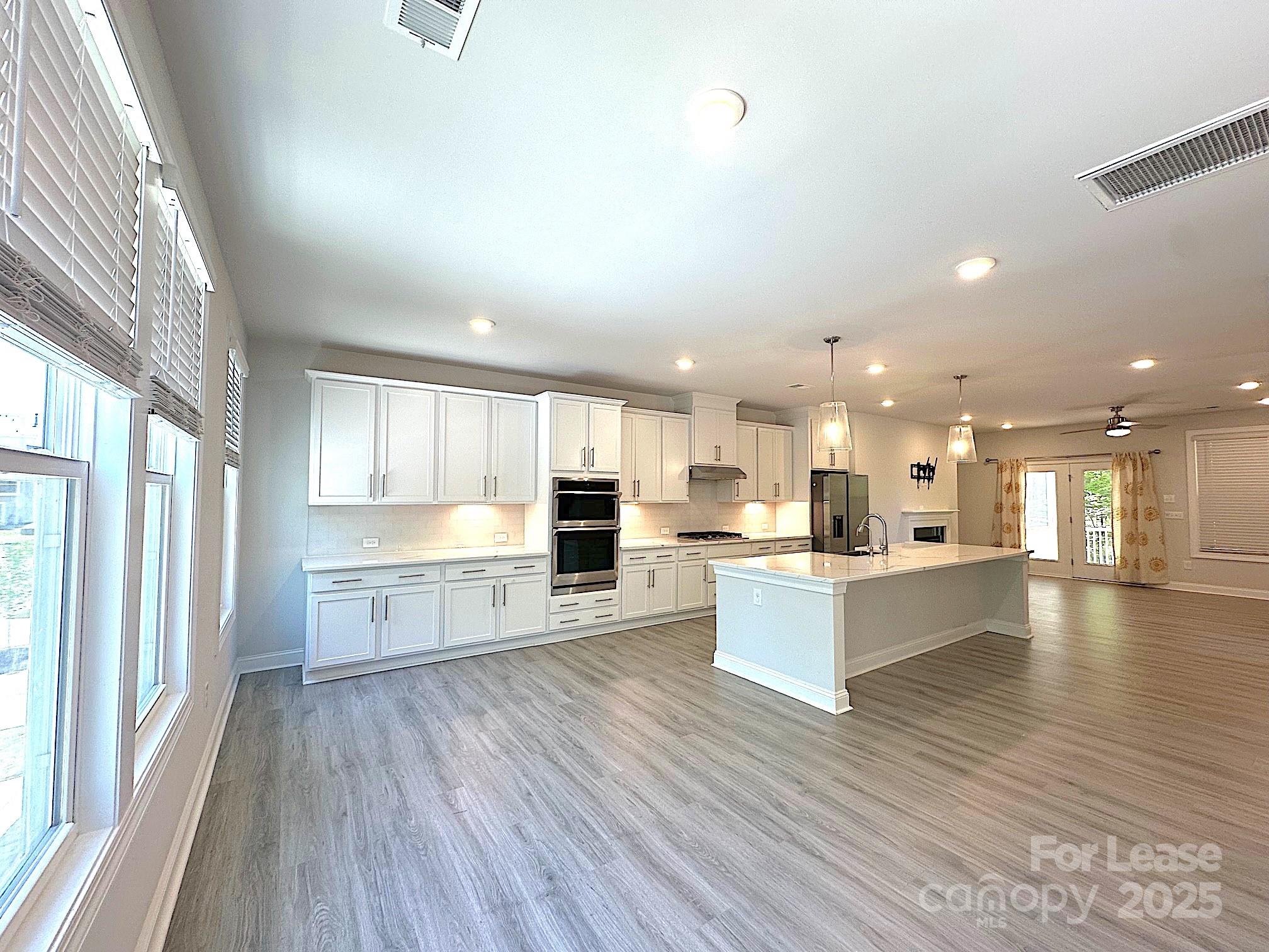 Roseglen Townhomes - Residential Lease