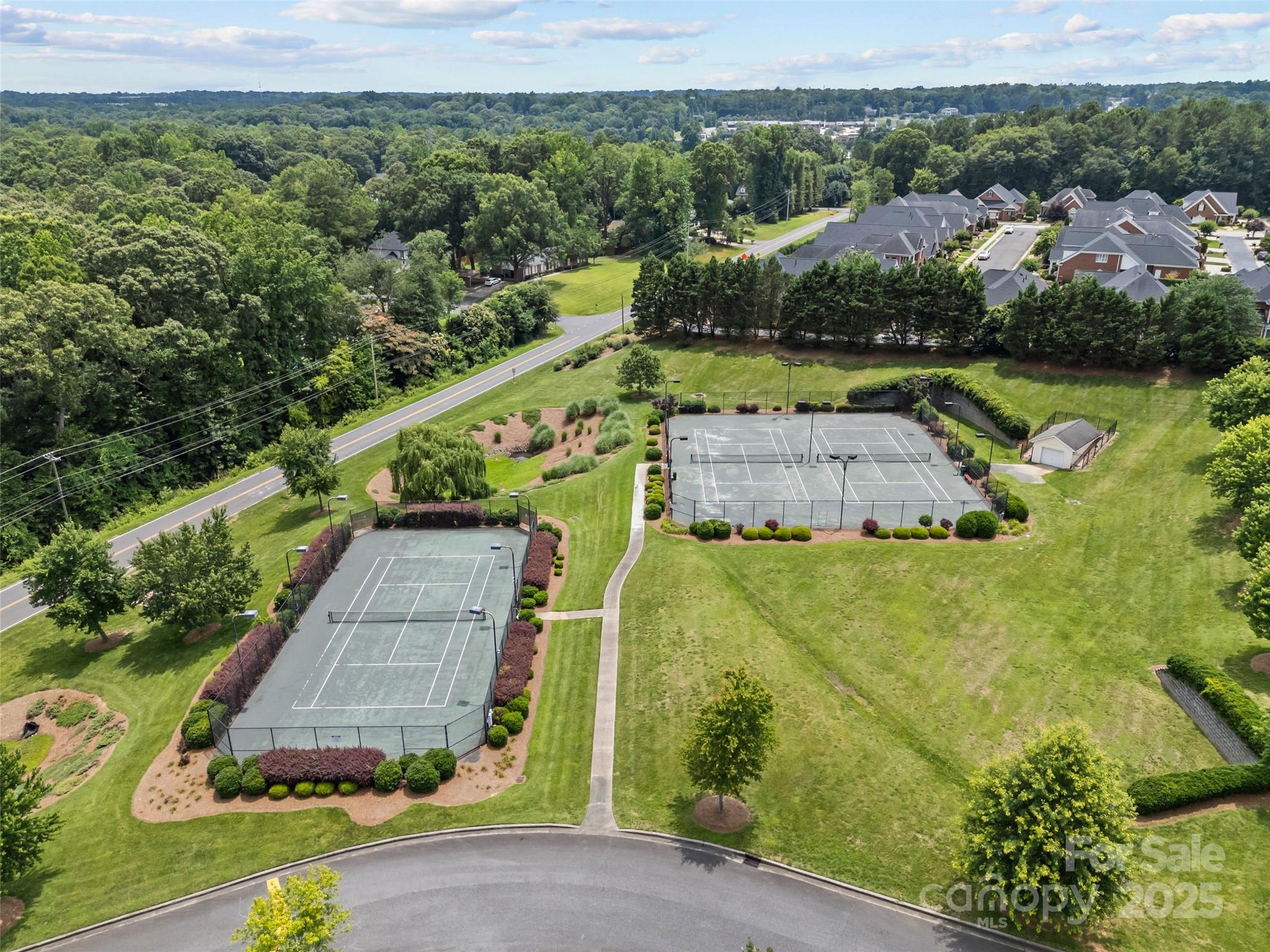 Laurel Creek - Residential