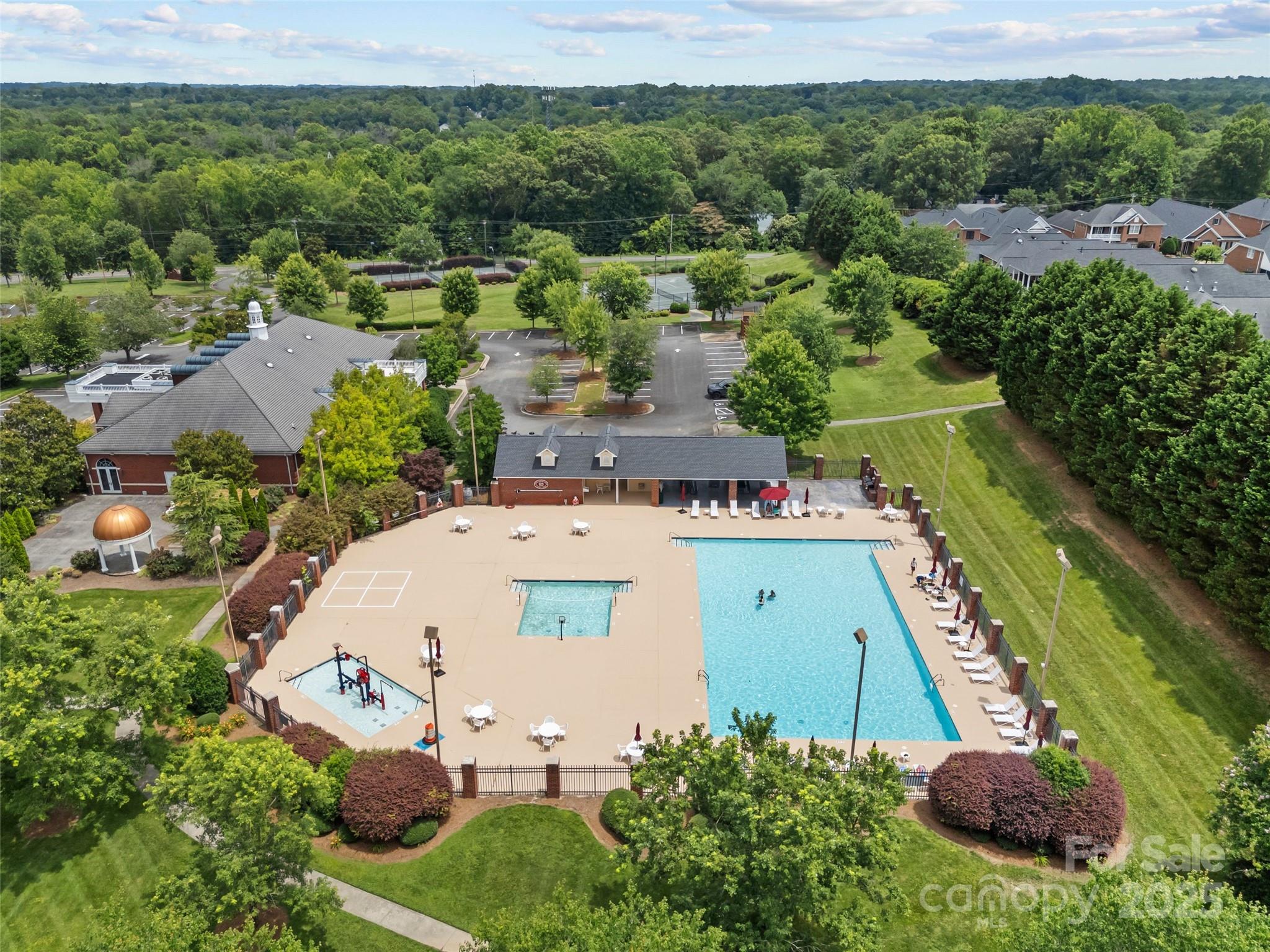 Laurel Creek - Residential