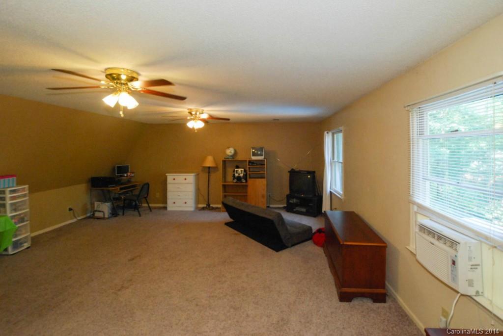 Oakhurst - Residential