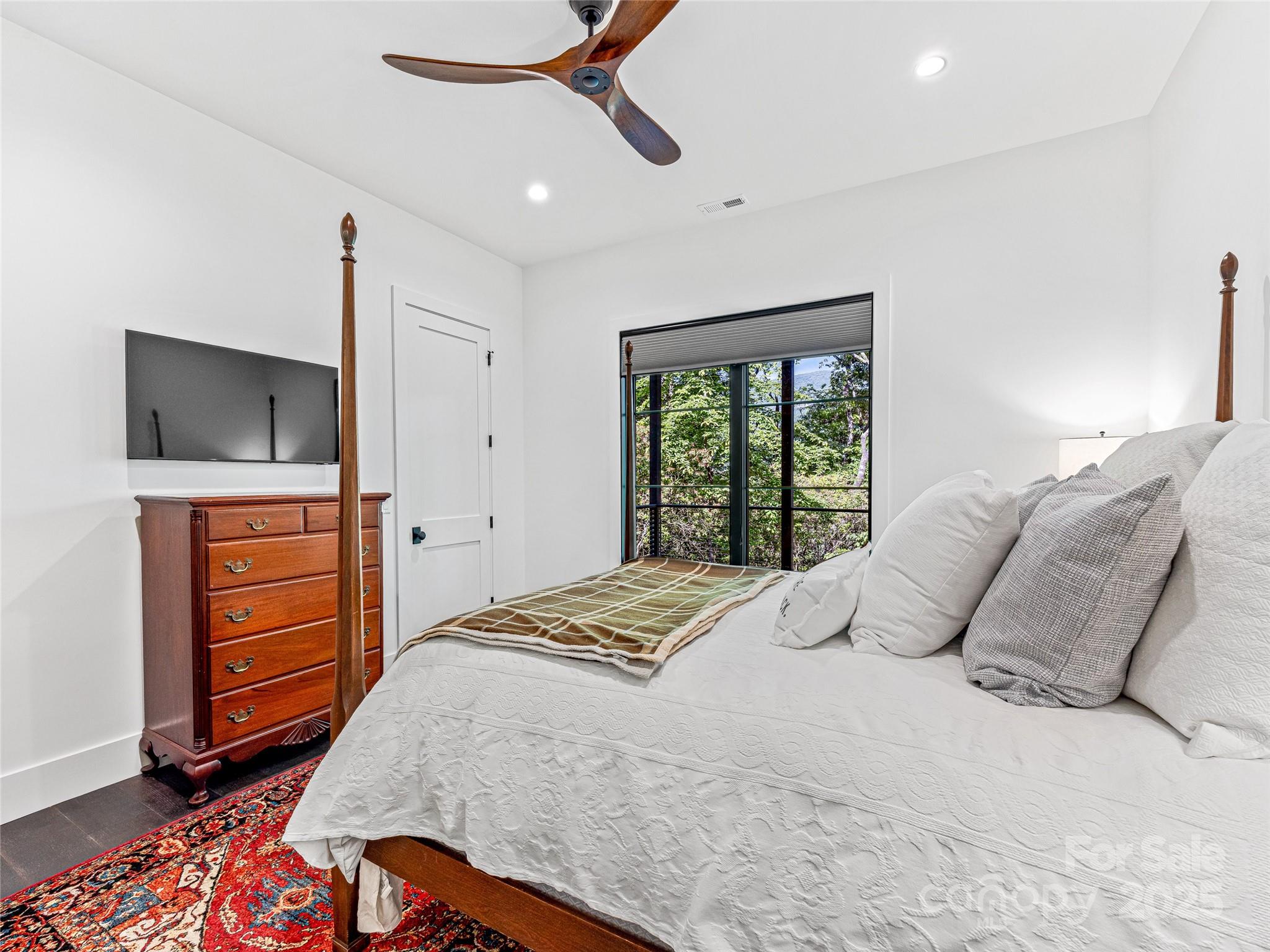 Lake Toxaway Estates - Residential