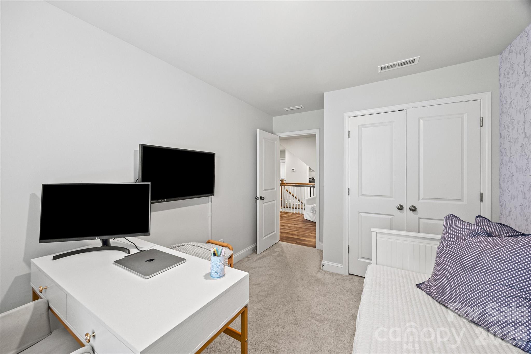 Villa Heights - Residential