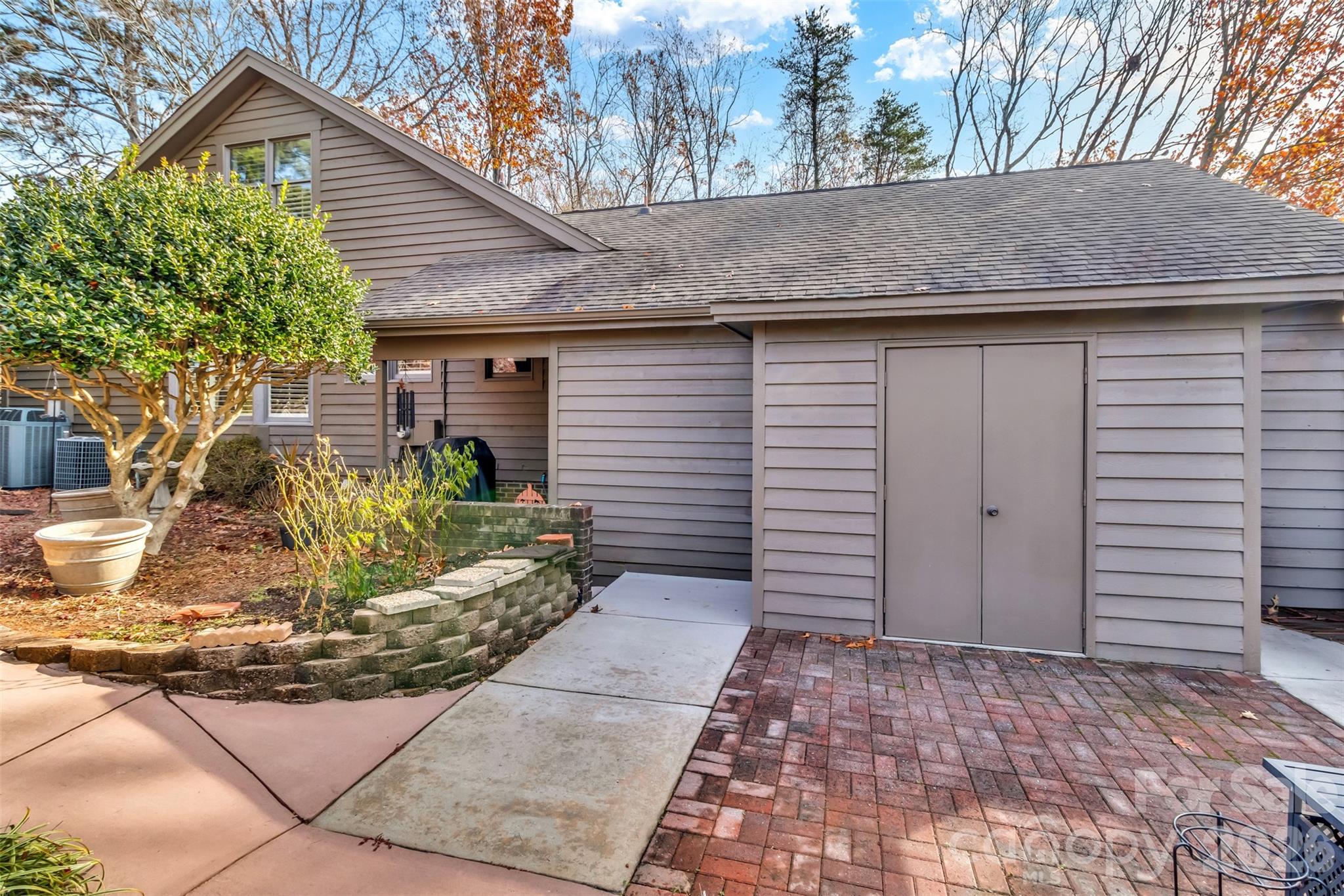 River Hills - Residential