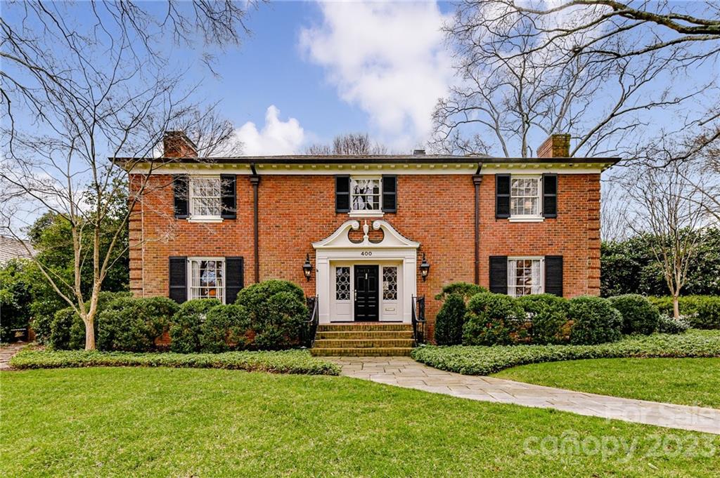 Very few opportunities present themselves to be able purchase a home with a 1 acres lot in the Eastover neighborhood. This beautiful 2 story Georgian home features generously sized living, dining and family rooms on the main level making it an easy home for entertaining. 2 sets of French doors lead to a bluestone patio that features brick accents creating an interesting garden. The bright kitchen has upgraded appliances, beautiful quartz countertops and offers a casual dining area. Upstairs you will find the primary suite and 4 additional secondary bedrooms with 3 bathrooms.