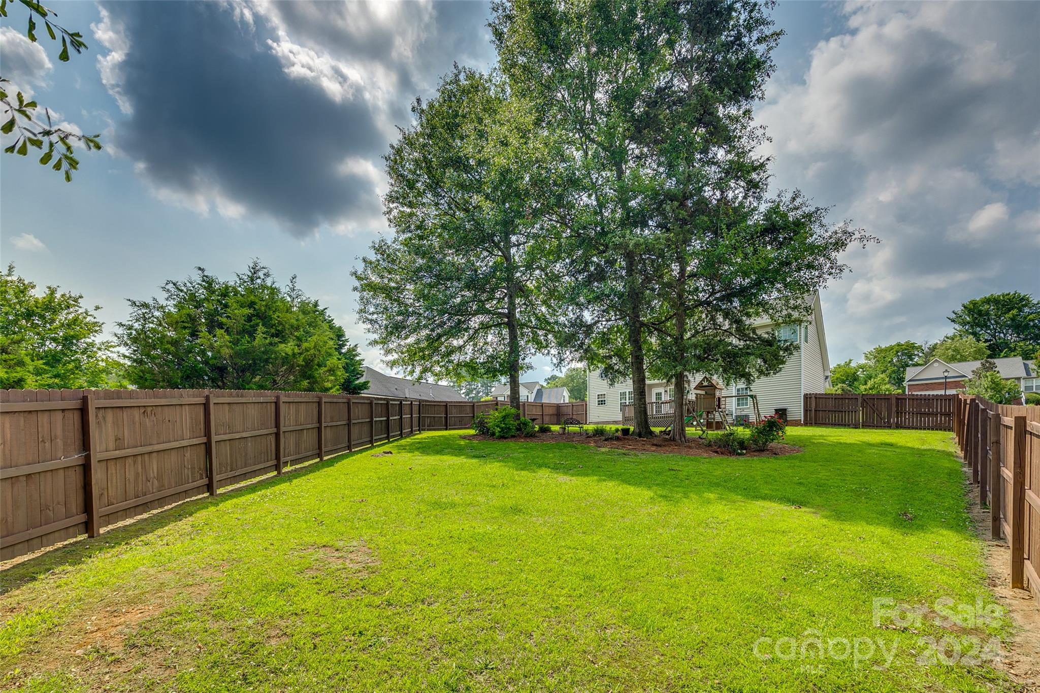 Eden Oaks - Residential