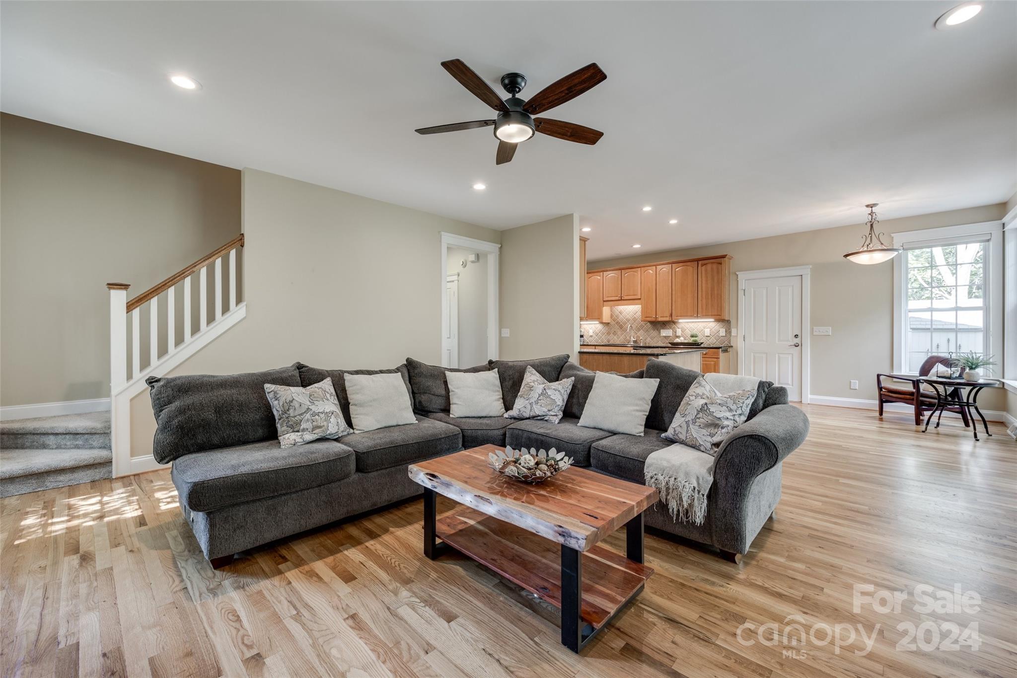 Lake Shore - Residential