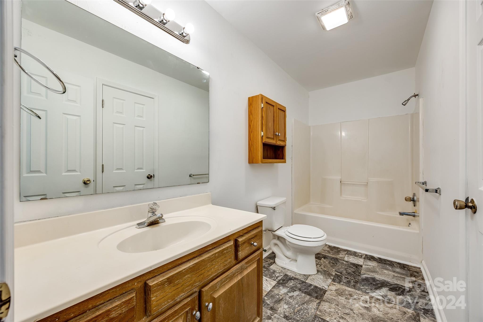 Quail Lakes - Residential