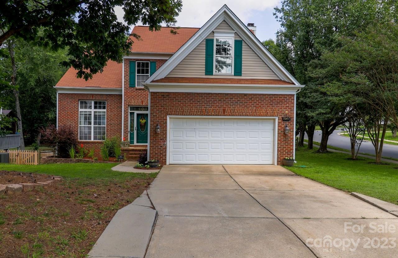 Lovely home in Highland Creek on a corner lot with back deck, fenced in and private backyard. Kitchen has lots of cabinet space and a built in island/table with granite counter tops! Kitchen opens up to the family room with remote control gas log fireplace.  First floor laundry room, dining room and front living room with 2"blind, 2 Story Open Foyer w/oak spindle stairway.  Upper floor has Large primary bedroom and spacious bathroom with dual vanities, garden tub, custom tile shower, and large walk-in closet. All bedrooms are nice size plus a 4th bedroom/bonus room. Livingroom bookshelves are attached to wall by a bracket and do not convey.  This is a must see home with Highland Creek community amenities!!!