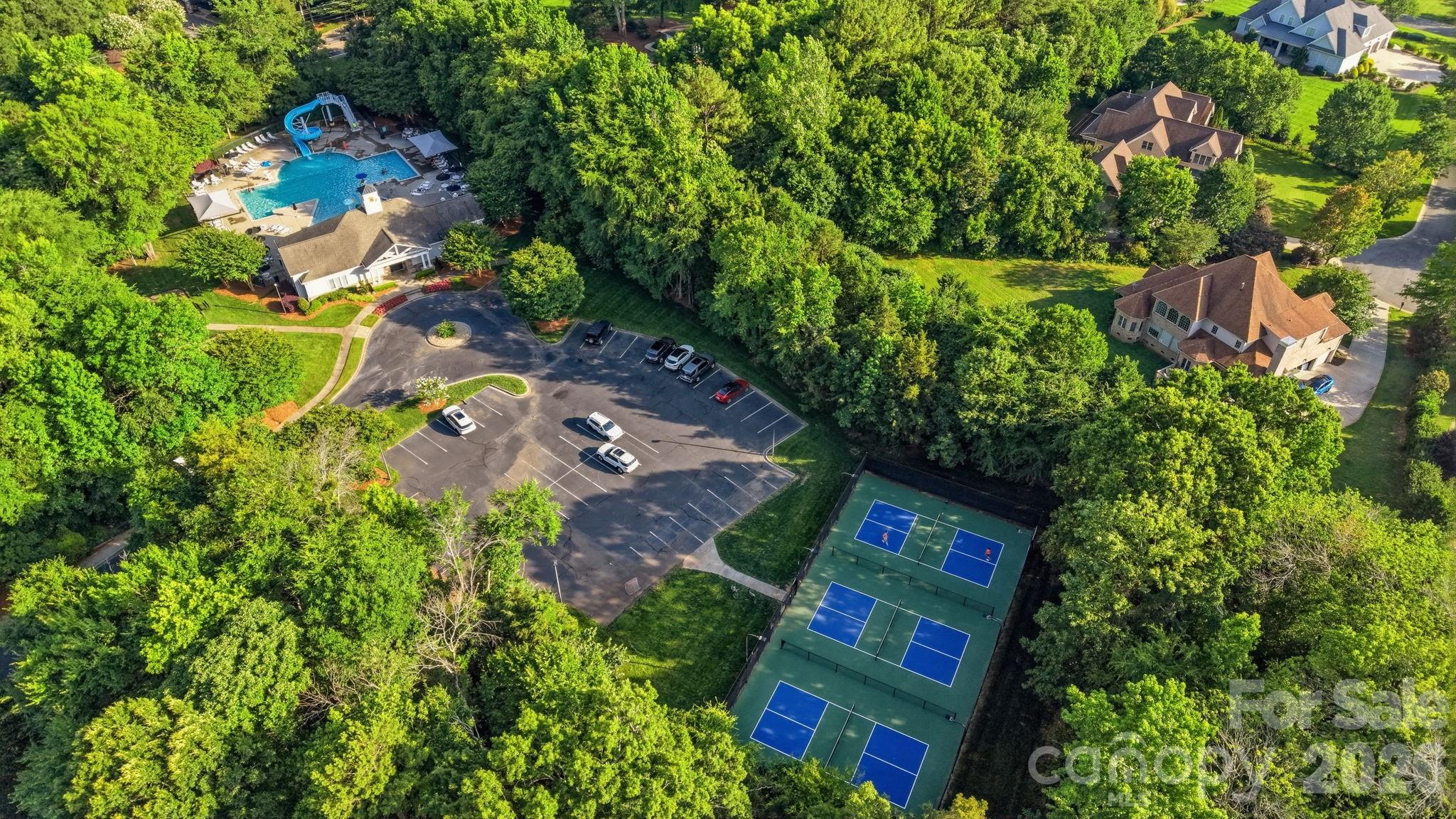 Hunter Oaks - Residential