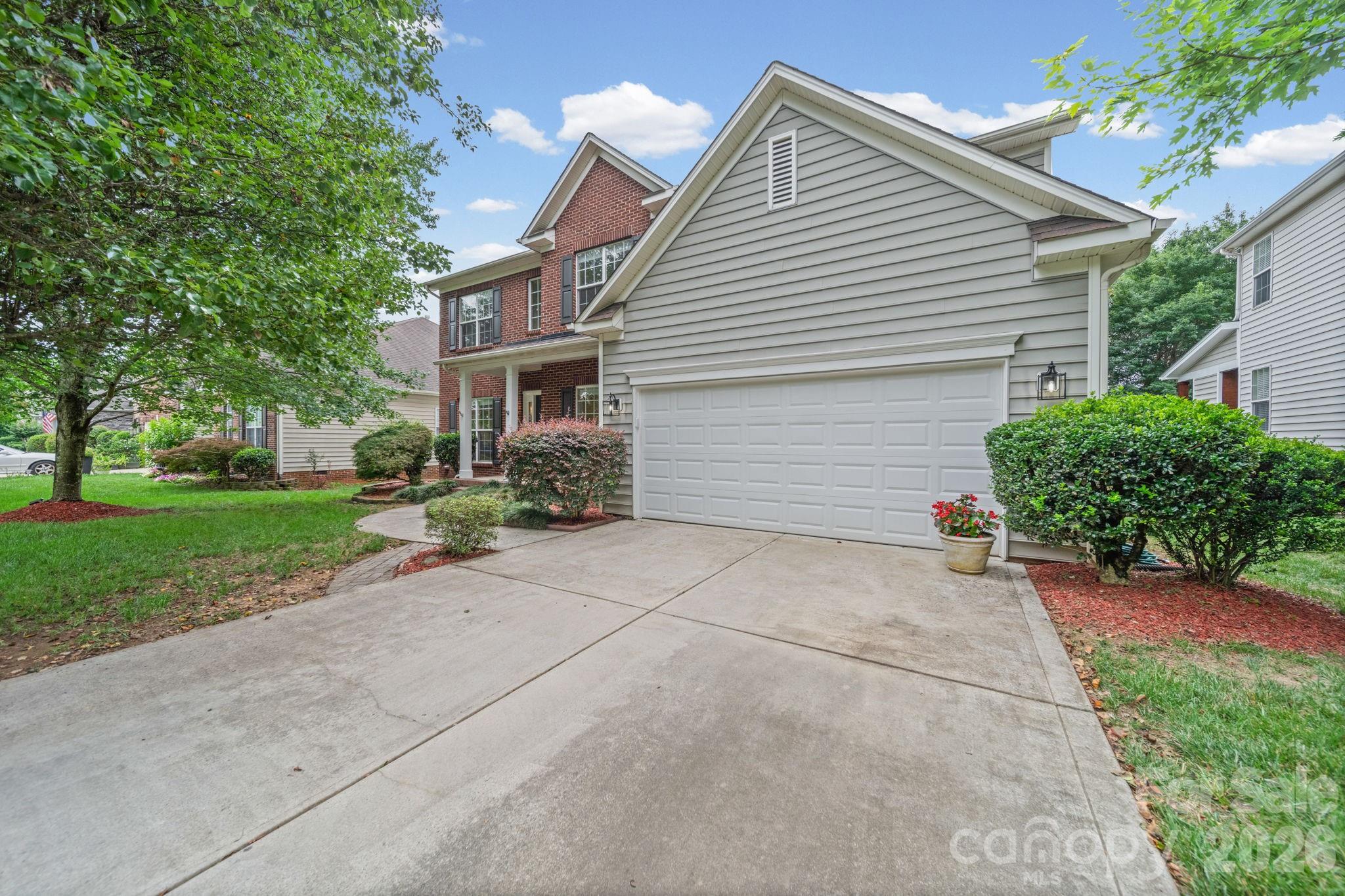 Hunter Oaks - Residential