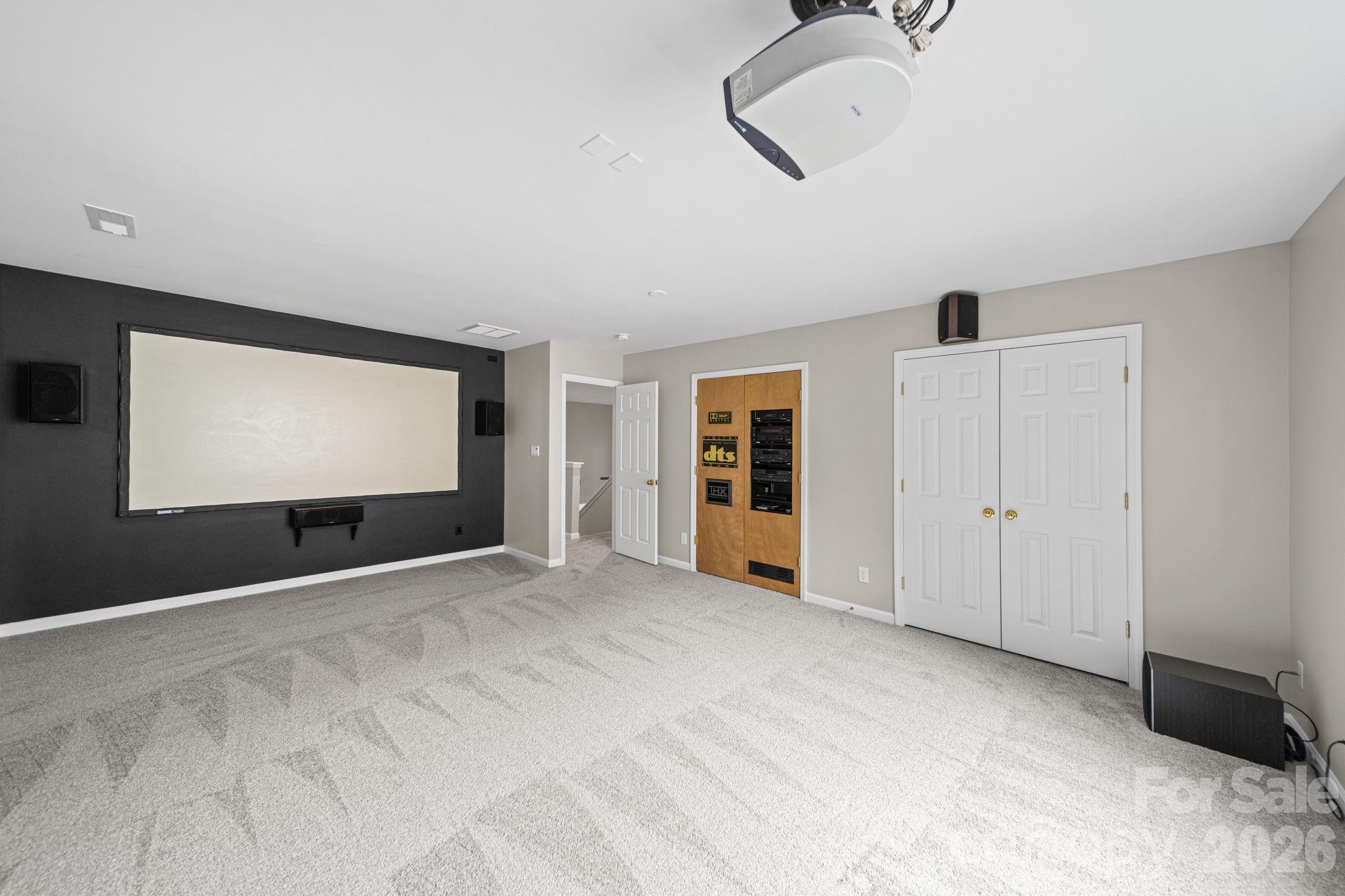 Hunter Oaks - Residential