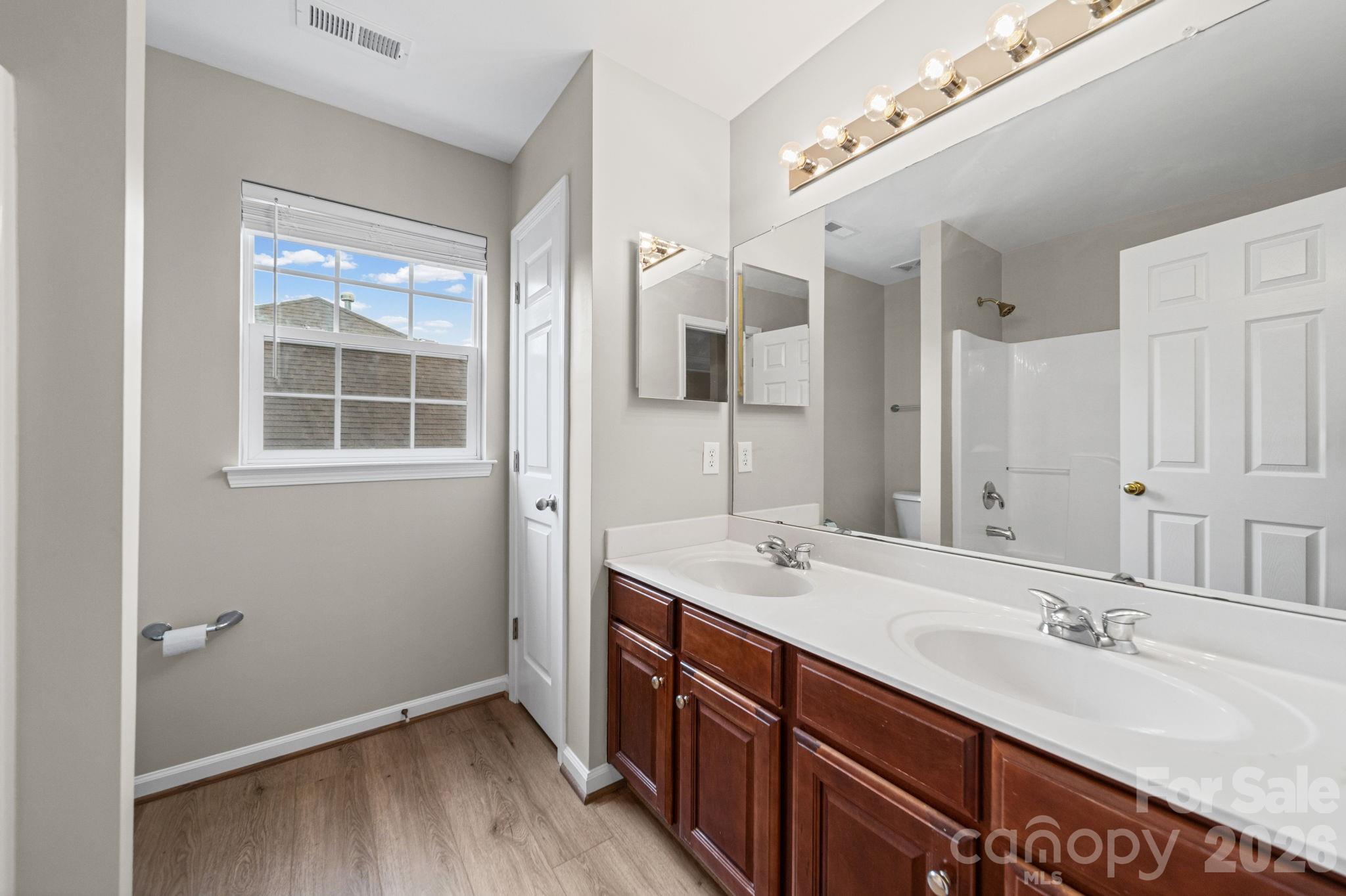 Hunter Oaks - Residential