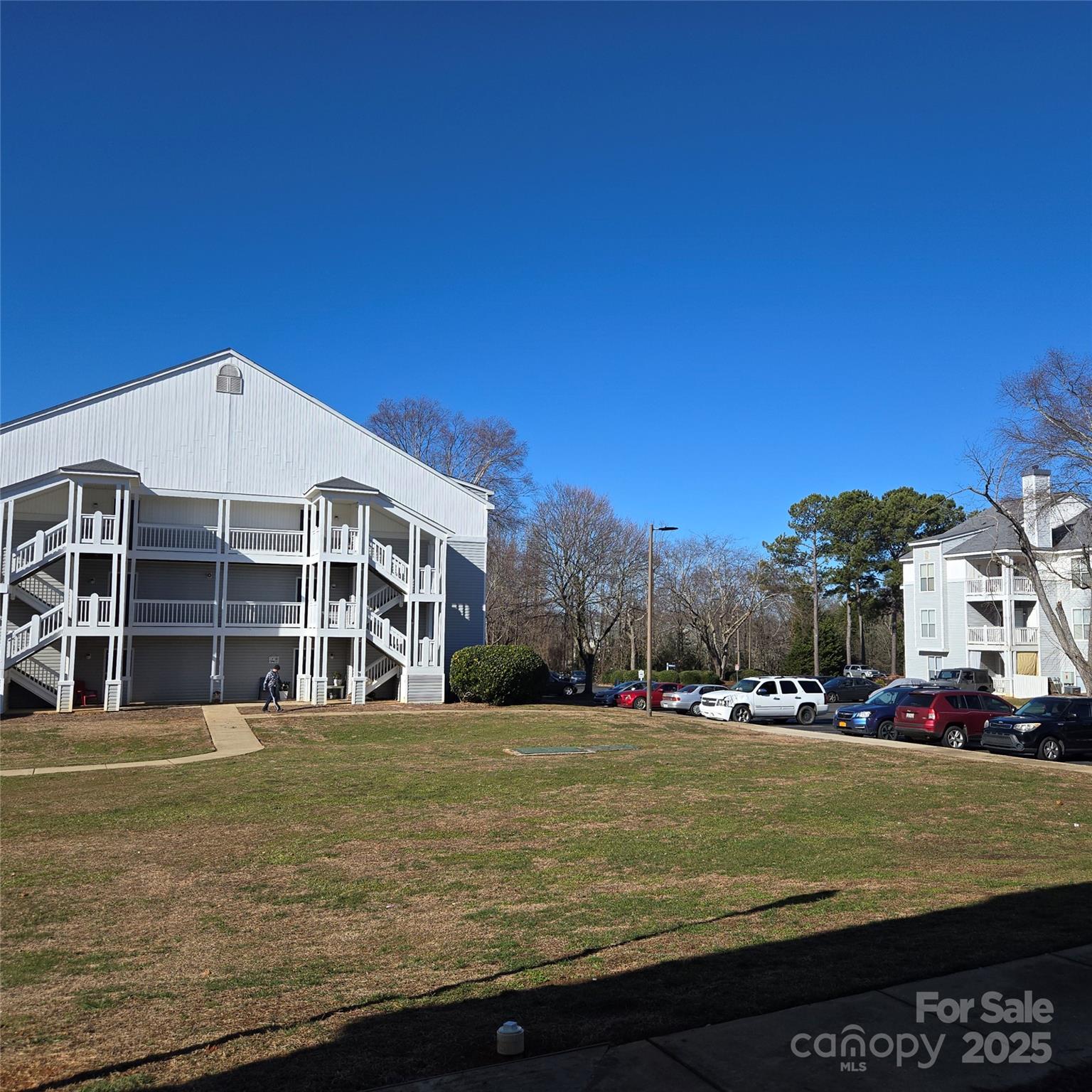 Lake Wylie living made easy! Hamiltons Bay offers the perfect blend of convenience, comfort, and community. Just a short walk from your favorite local restaurants, the pharmacy, and everyday essentials. A quick drive takes you to grocery stores, banks, Field Day Park, scenic walking trails, and several Lake Wylie access points- ideal for boating, kayaking, paddleboarding, or a quiet day of fishing. Step inside to find a thoughtfully designed layout where the kitchen, dining area, and living room seamlessly connect—perfect for easy conversation, family gatherings, or catching your favorite game on TV. The home features spacious bedrooms with walk-in closets. Unwind on the covered deck- the perfect spot for a cup of coffee, a good book, or simply enjoying the outdoors. As a resident of Hamiltons Bay, you’ll also have access to a range of community amenities, including a pool, clubhouse, fully equipped fitness center, and a playground. Clover Schools and low SC taxes.