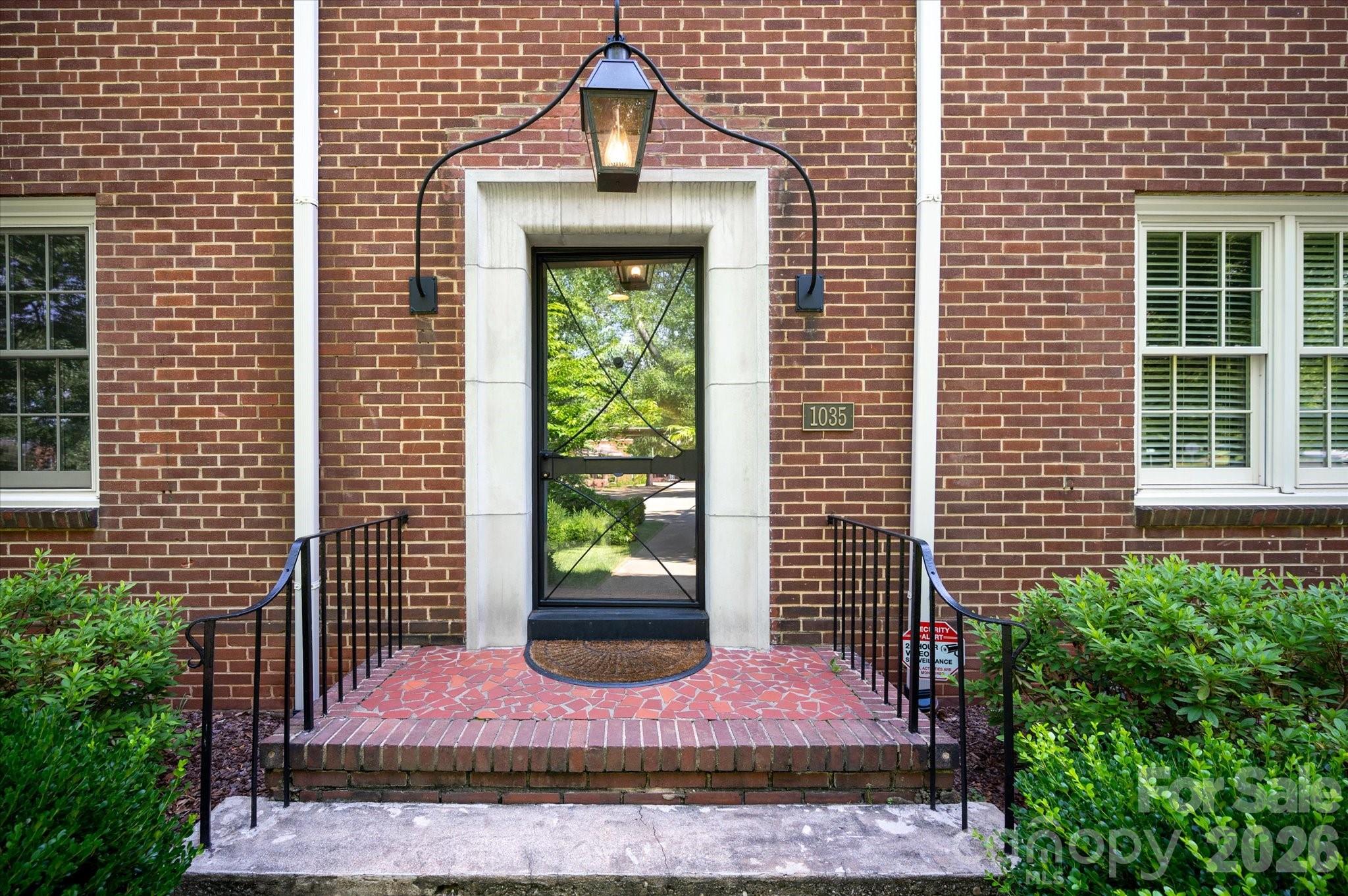 Queens-Ardsley Condominiums - Residential