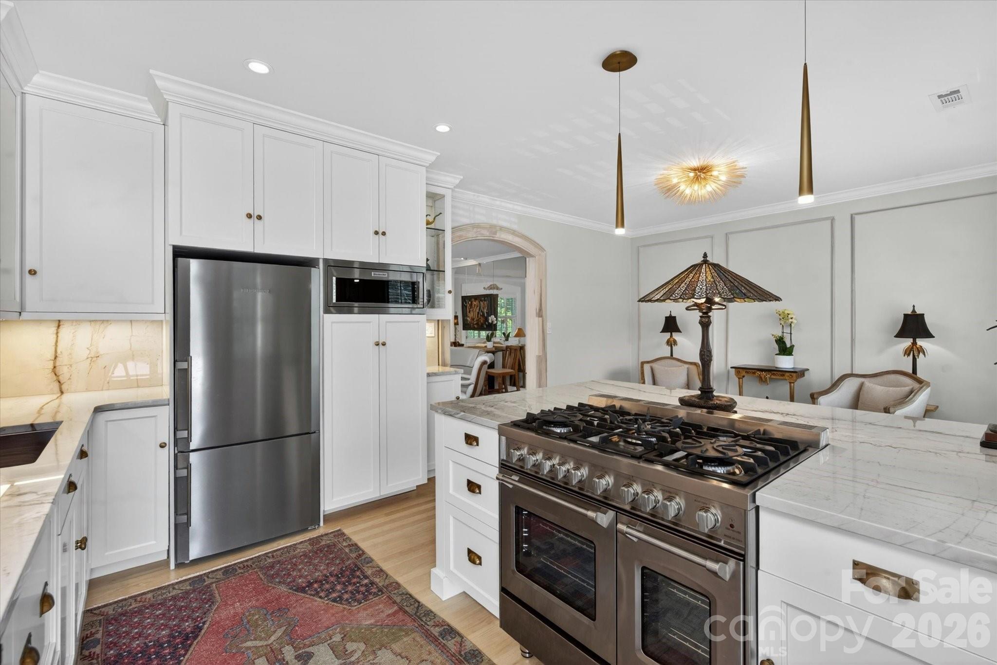 Queens-Ardsley Condominiums - Residential