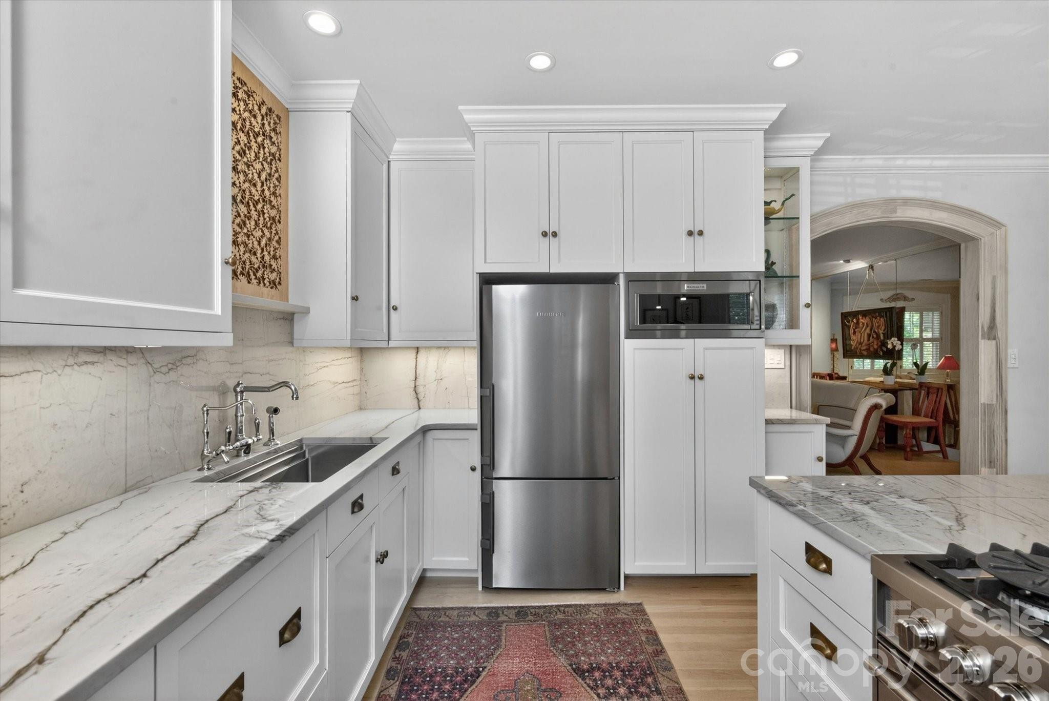 Queens-Ardsley Condominiums - Residential