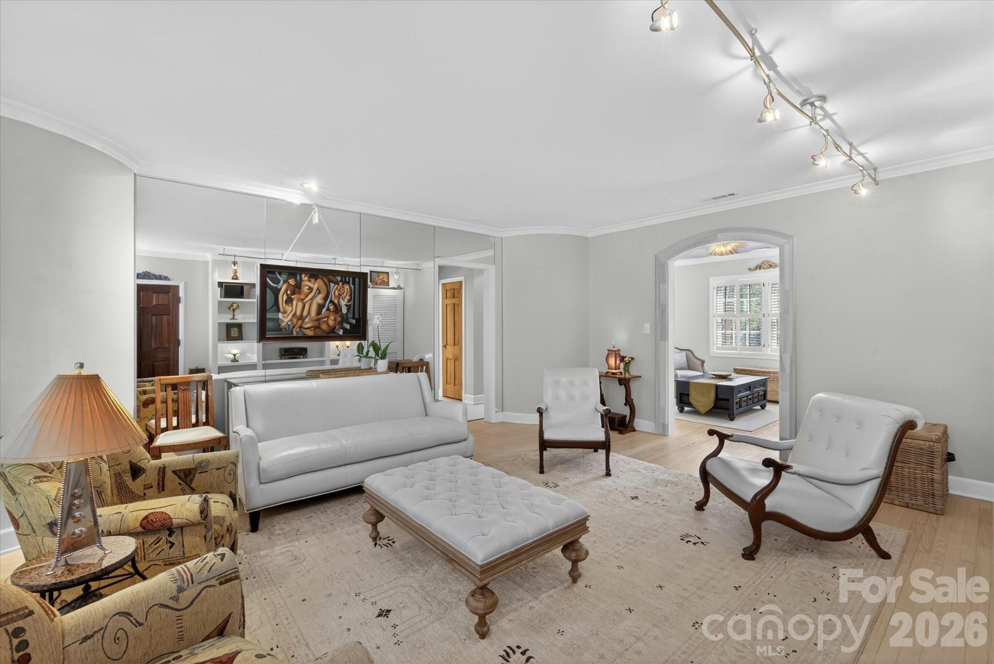 Queens-Ardsley Condominiums - Residential