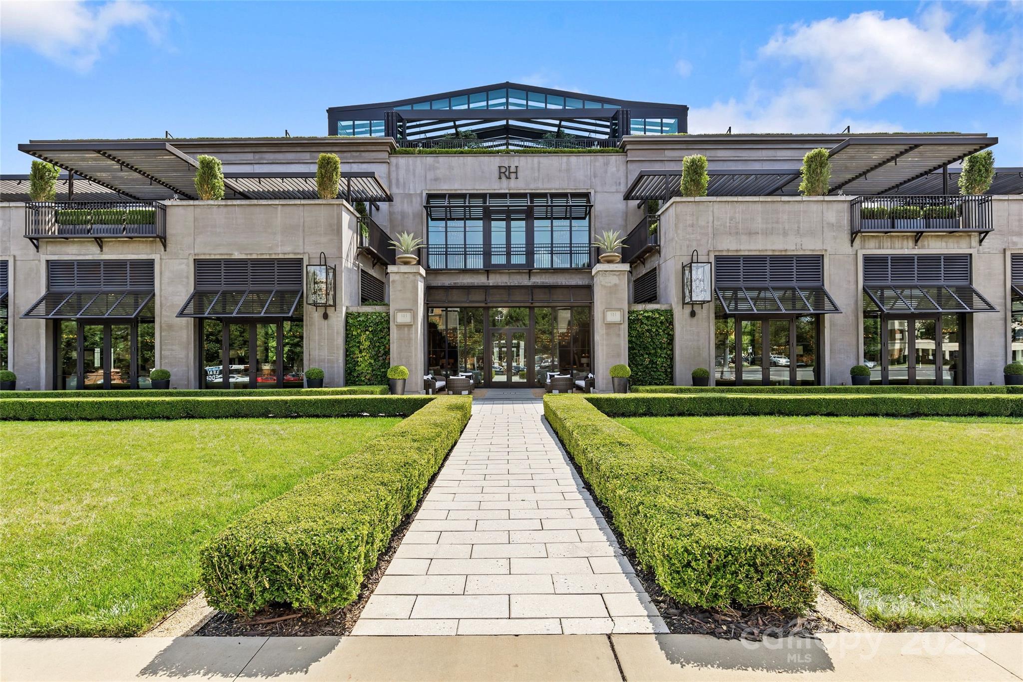 Mammoth Oaks - Residential