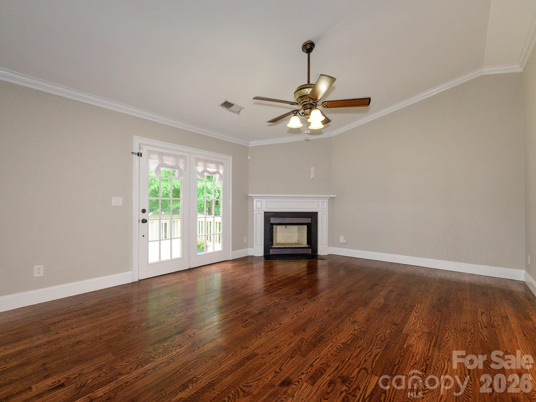 Mcalpine Woods - Residential