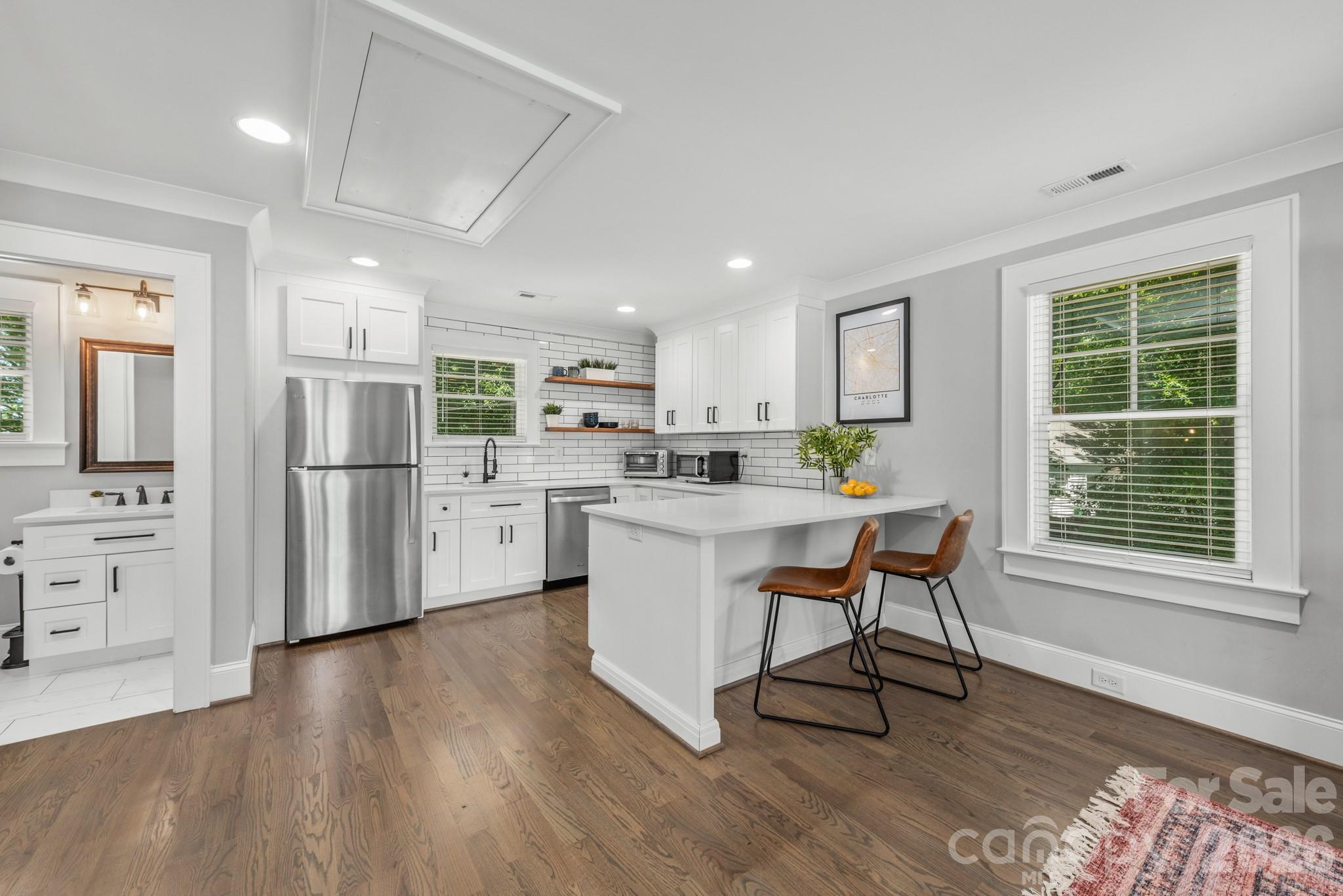 Villa Heights - Residential