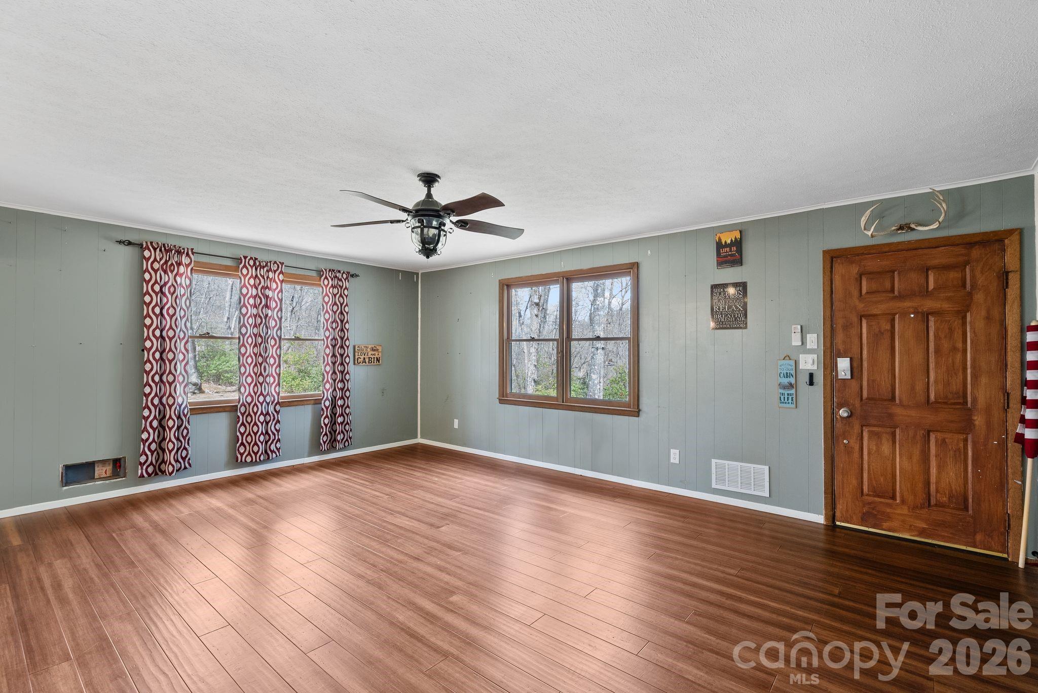 Line Runner Ridge - Residential
