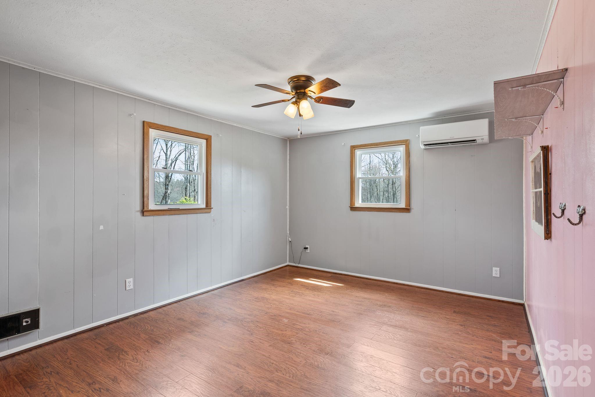 Line Runner Ridge - Residential