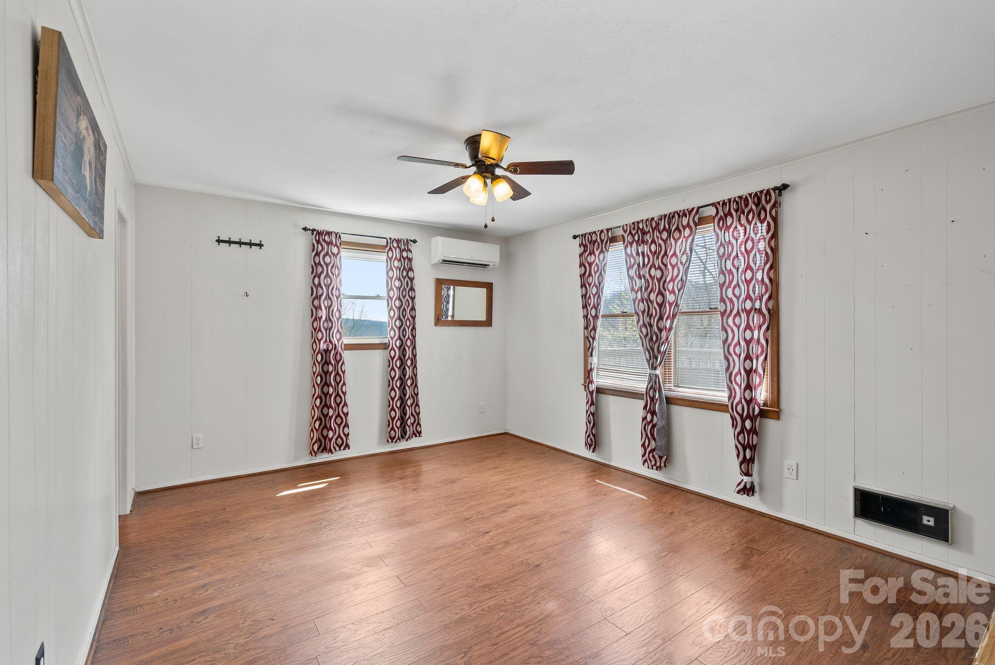 Line Runner Ridge - Residential
