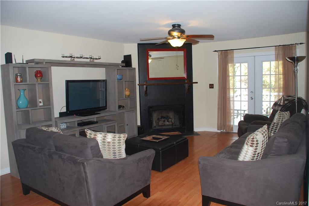 Tega Cay - Residential